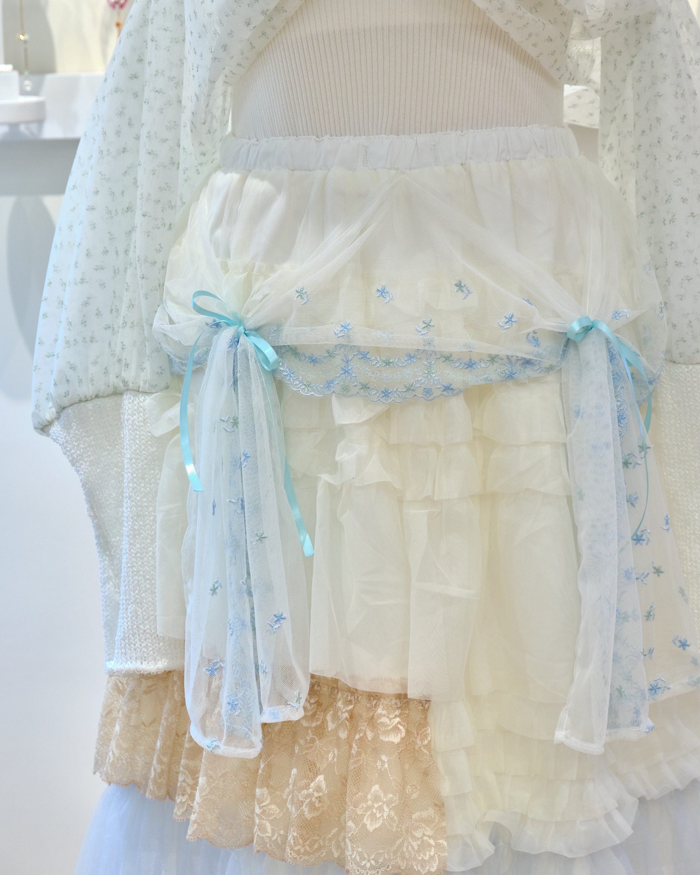 13568 Floating Ribbon Lace Tiered Medium Skirt