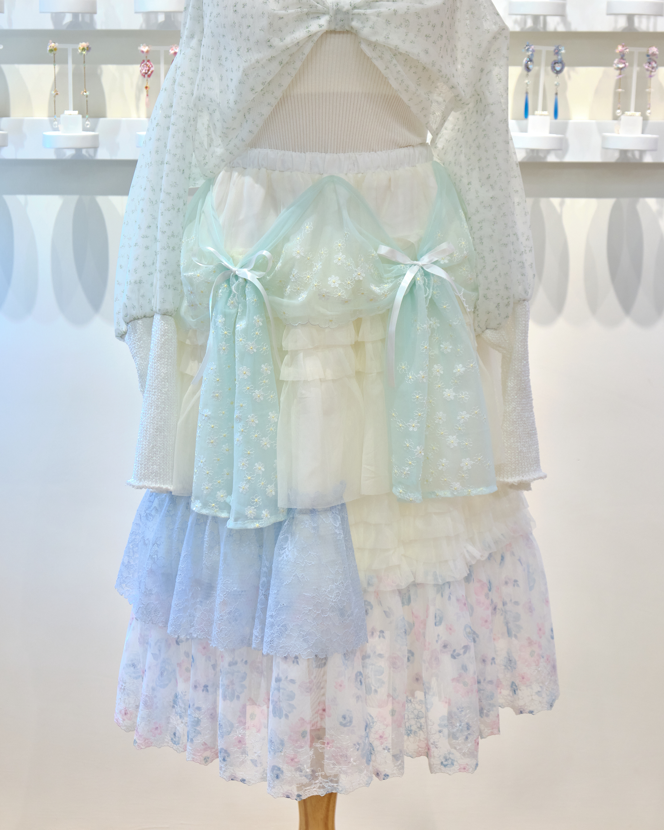 13566 Floating Ribbon Lace Tiered Medium Skirt