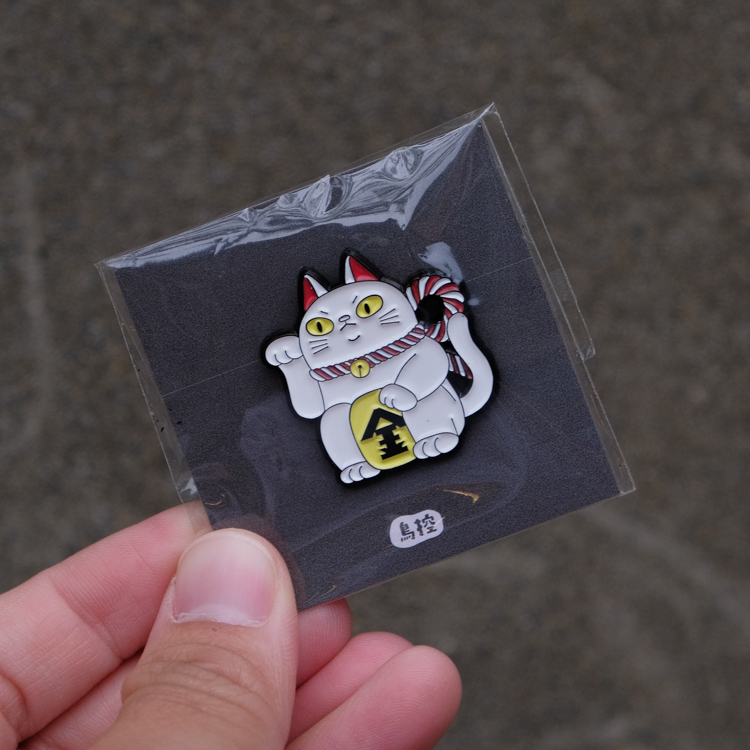 鳥控 bird cone｜金屬徽章｜招財白貓