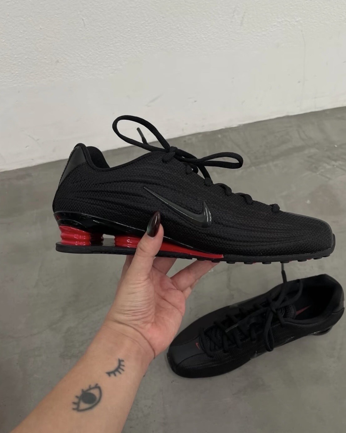 【逢甲 FUZZY】W Nike Shox Z 氣墊彈簧鞋 黑紅 HQ7540-002