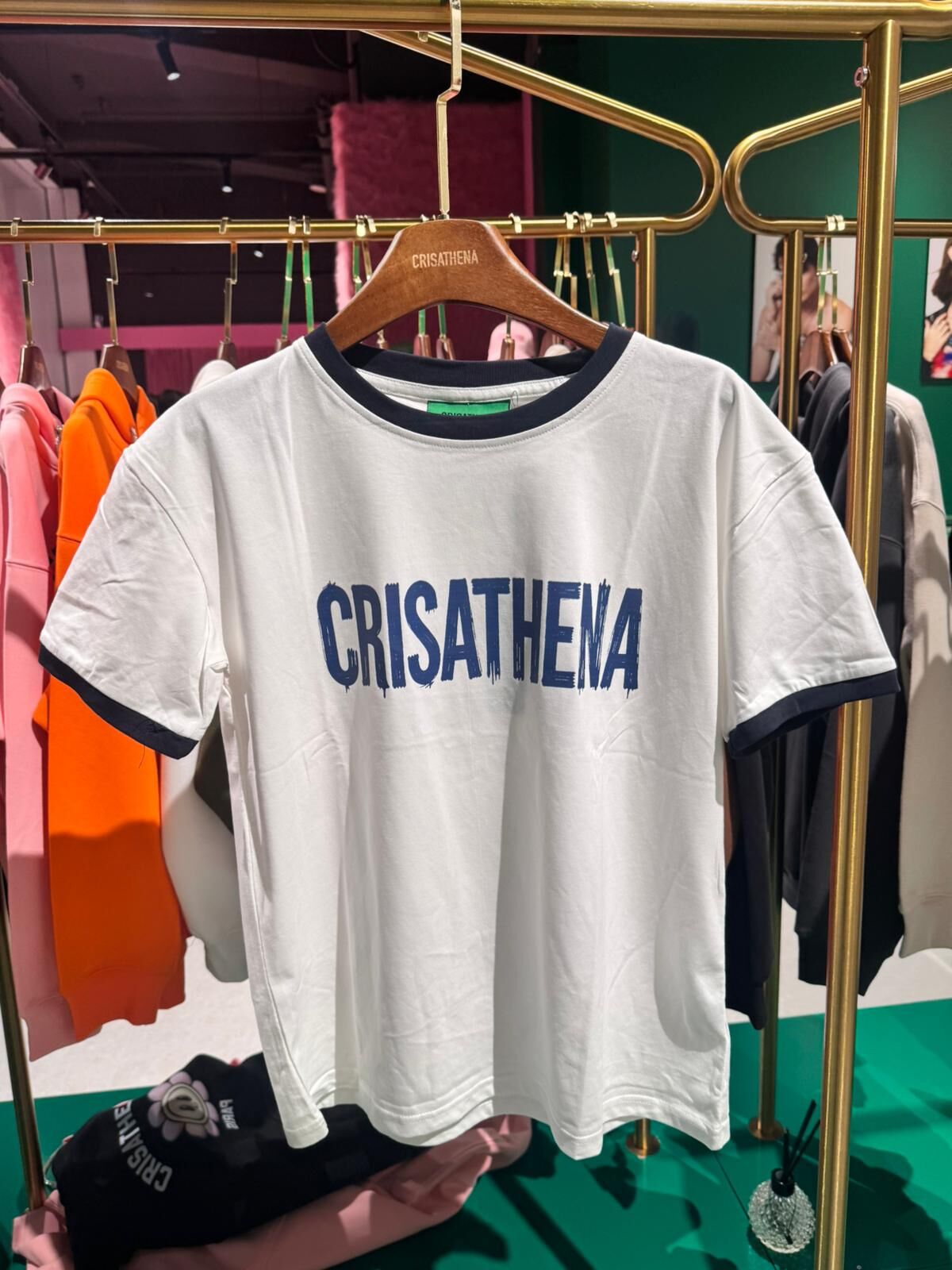 C128 Crisathena 塗鴉風T恤 - 白色+藍色