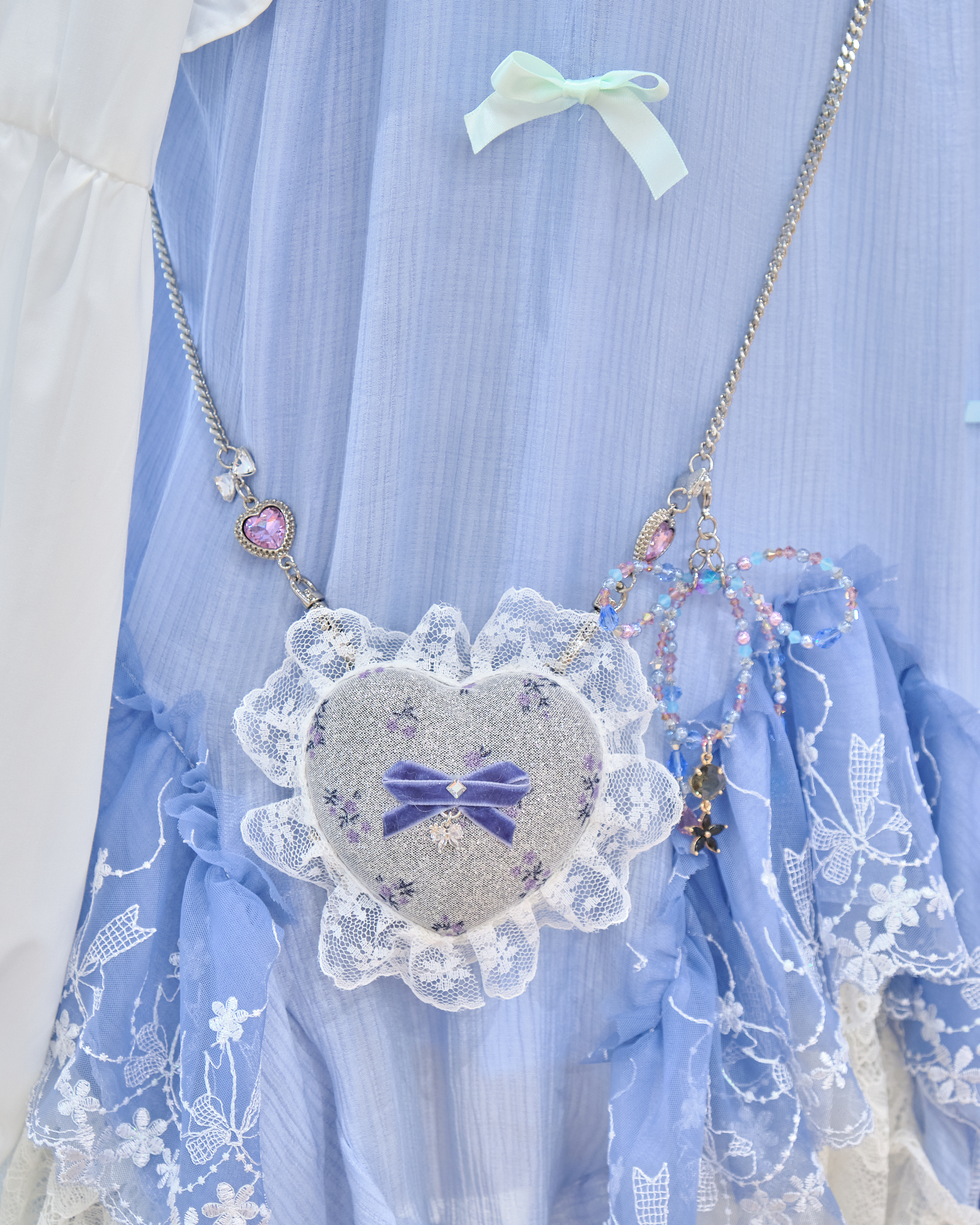 13538 Heart Lace Ribbon Crossbody Bag