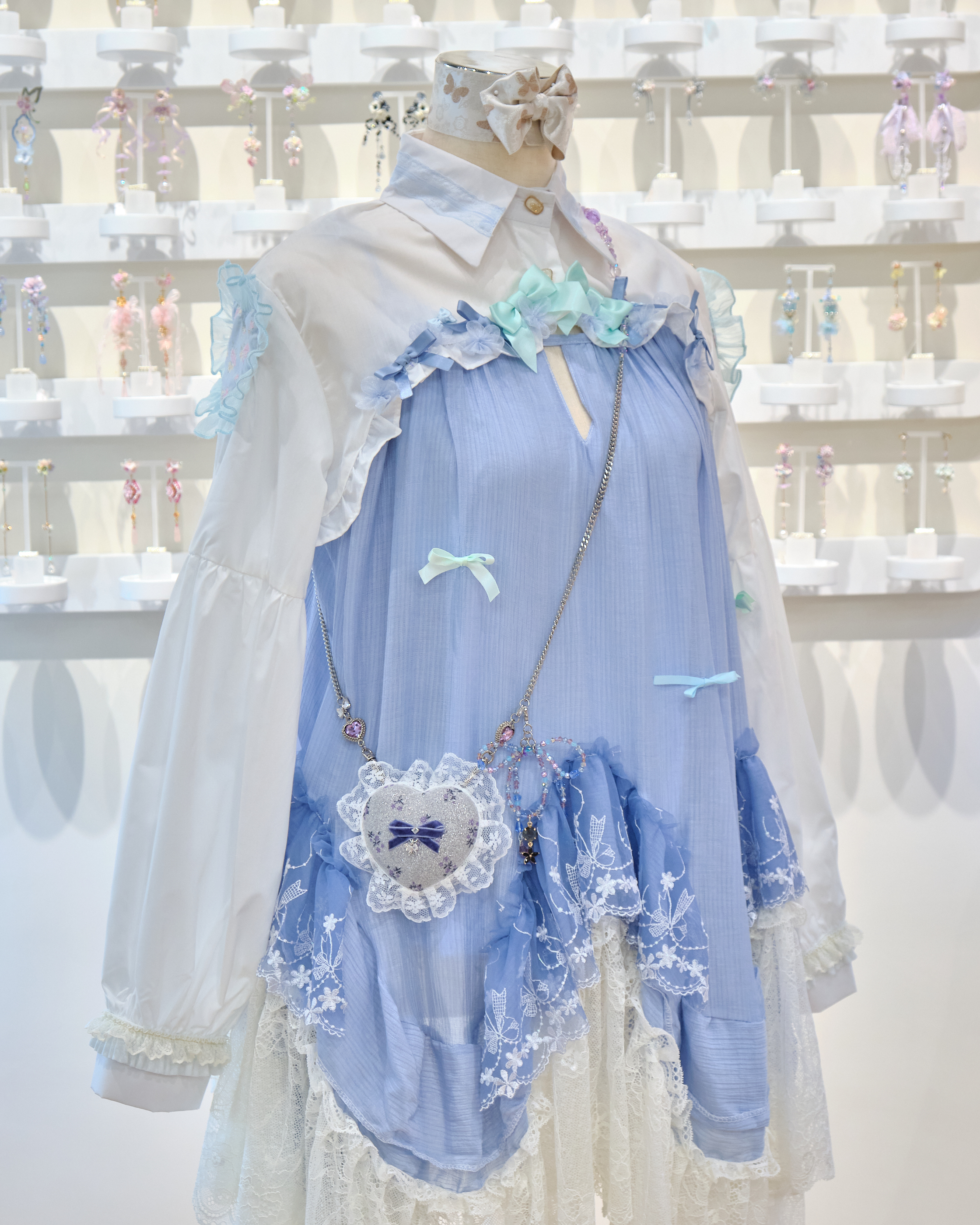 13538 Heart Lace Ribbon Crossbody Bag