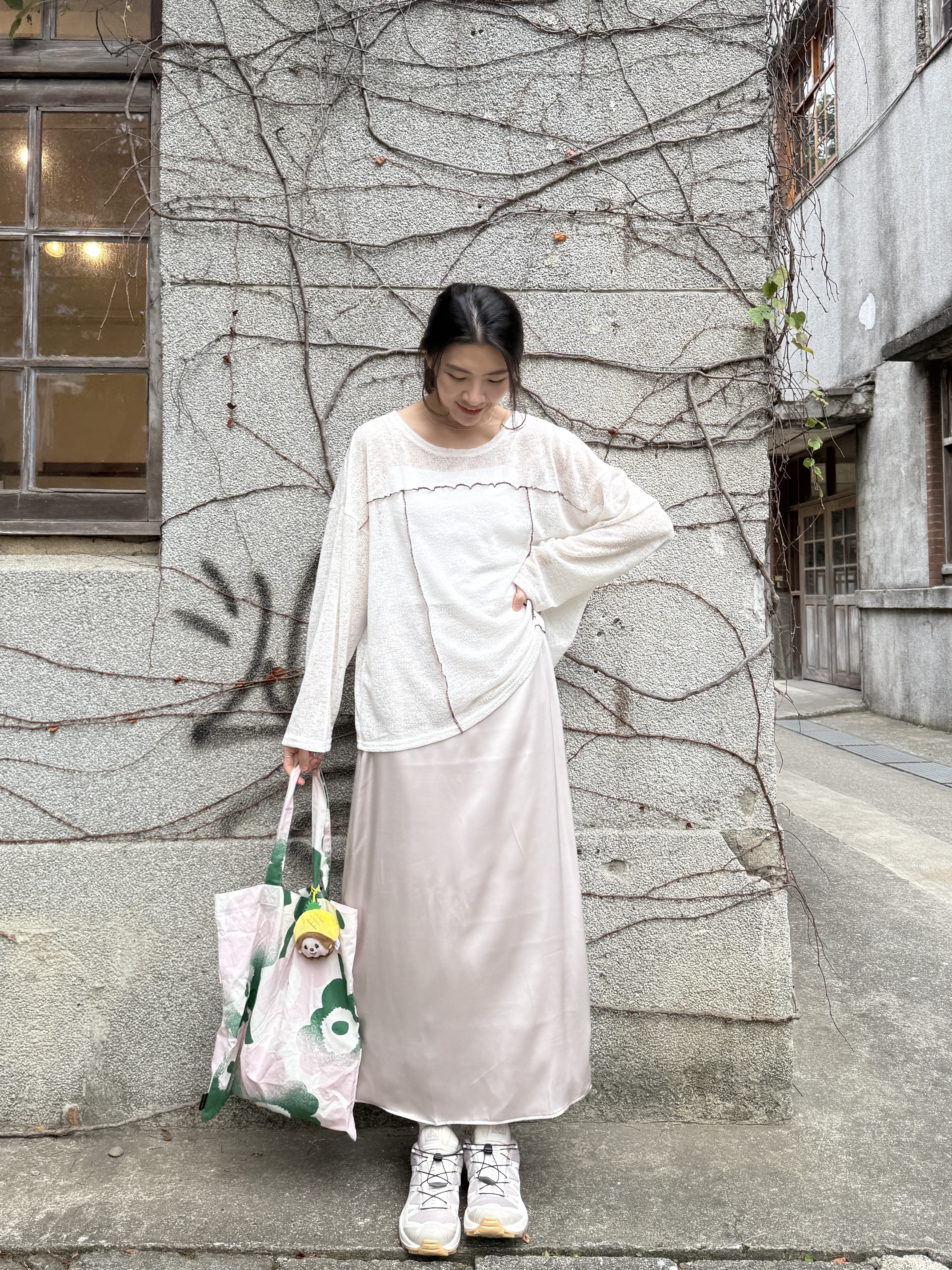 光澤感後鬆緊裙*2色