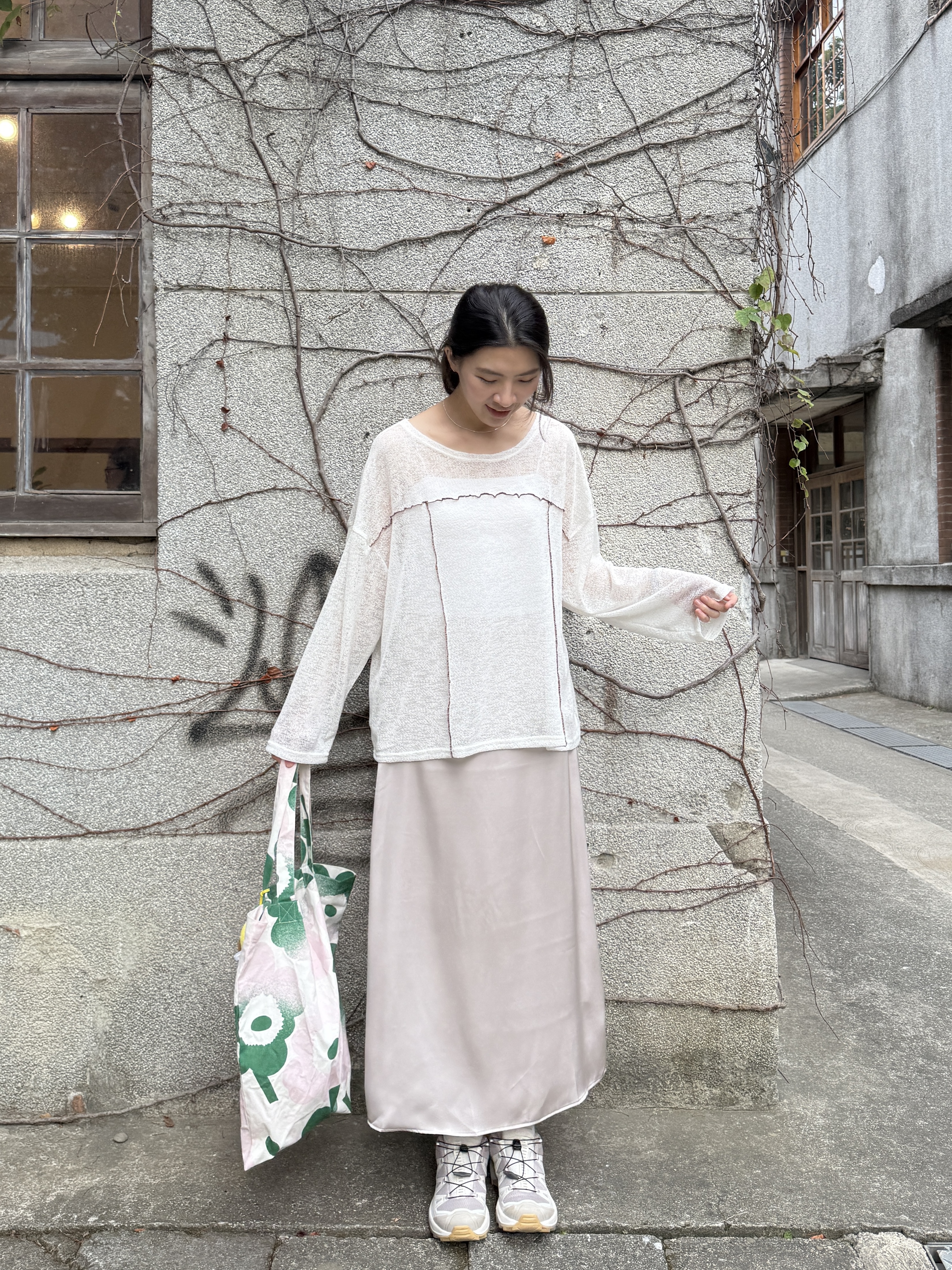 光澤感後鬆緊裙*2色