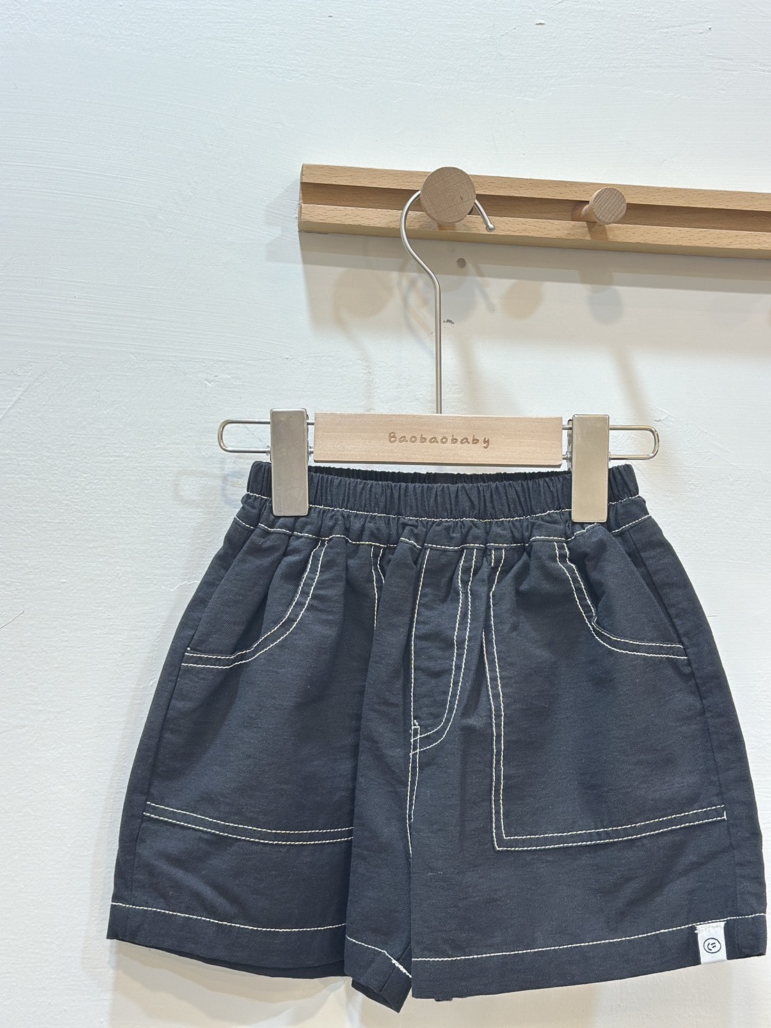 小細節車線短褲