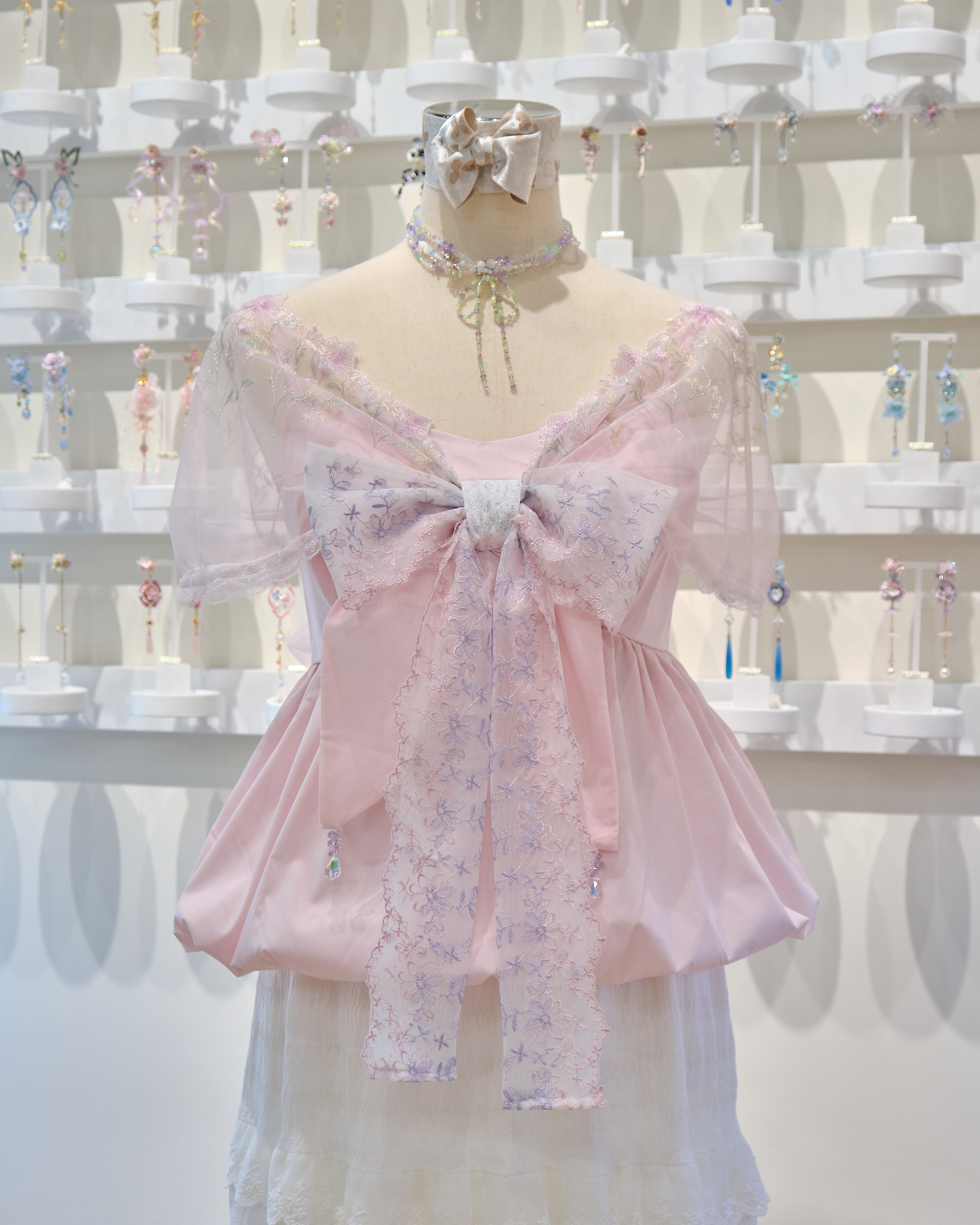 13499 2-Way Puff Sleeve Glam Bow Lace Top