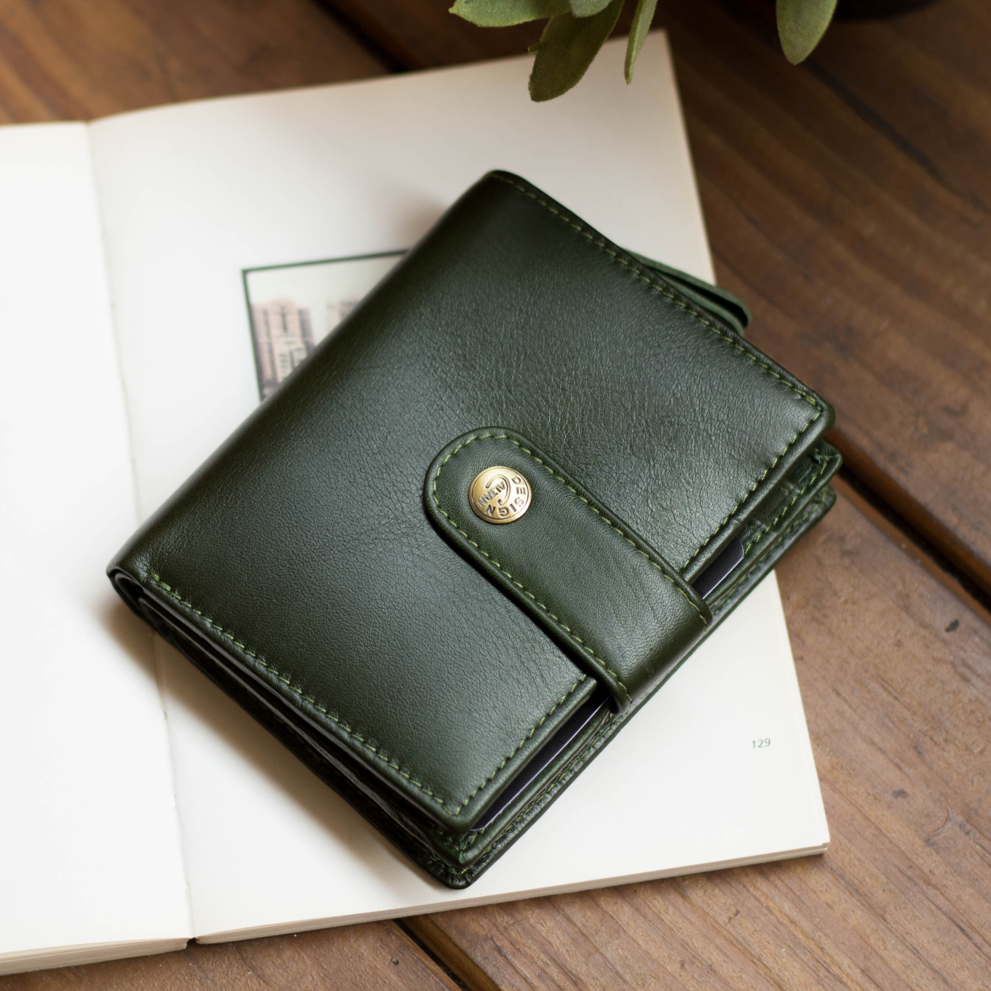 『新品上市』老爺有喜 筆記型多功能兩折零錢短夾(071858cd)