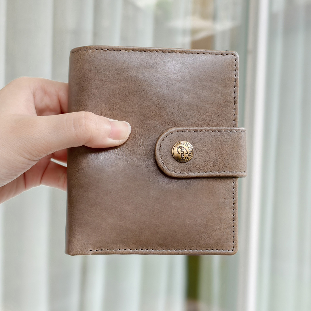 『新品上市』老爺有喜 筆記型多功能兩折零錢短夾(071858cl)