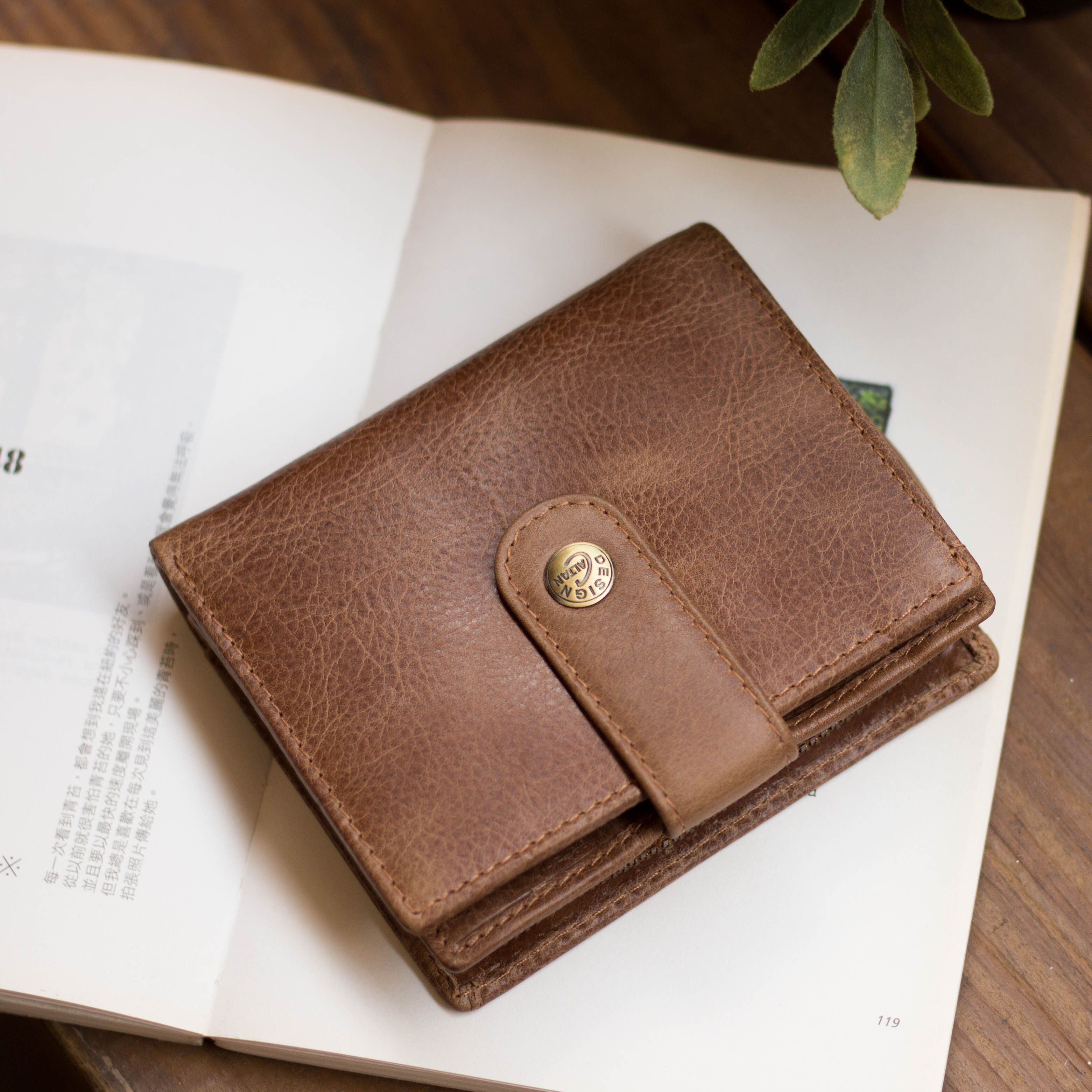 『新品上市』老爺有喜 筆記型多功能兩折零錢短夾(071858lt)