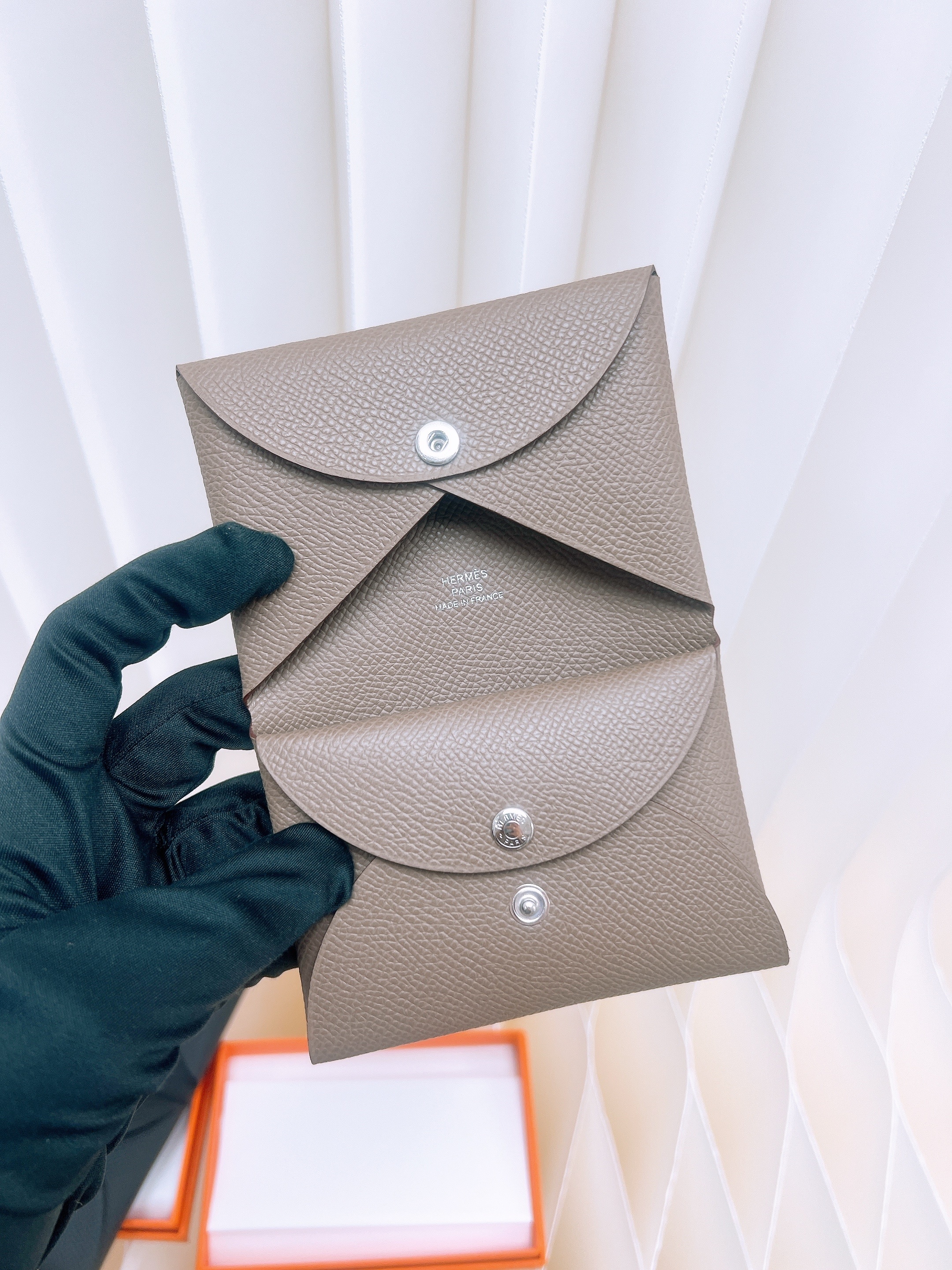 *Brand New* Hermes calvi duo card holder (etoupe/ stamp K)