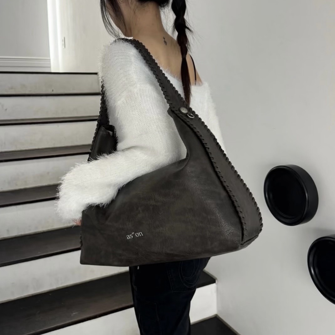 必收‼️（預購）韓國as”on 編織流浪Hobo包 大容量