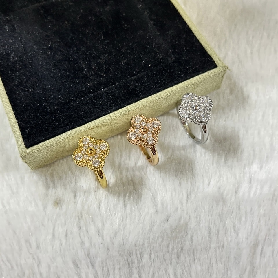 18k”va 經典高奢華滿鑽四葉草戒”高奢定製全系列