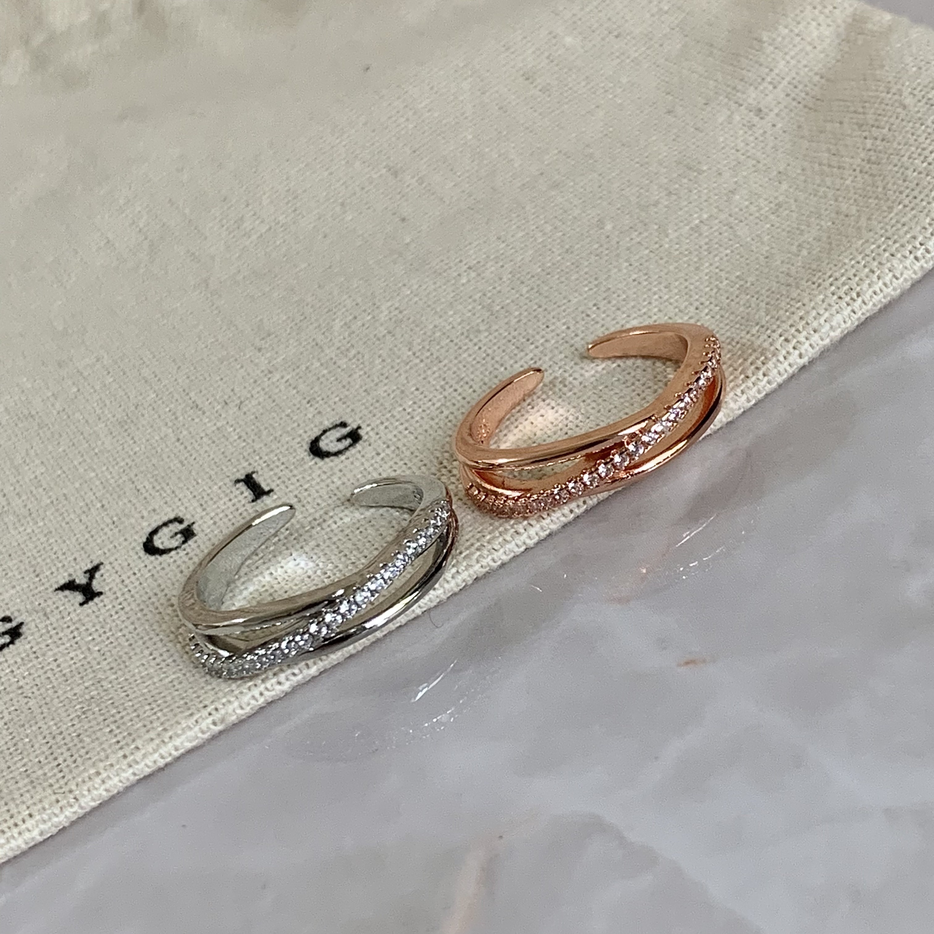 Gy”Mellow s925唯美交錯永恆鑽開口細戒