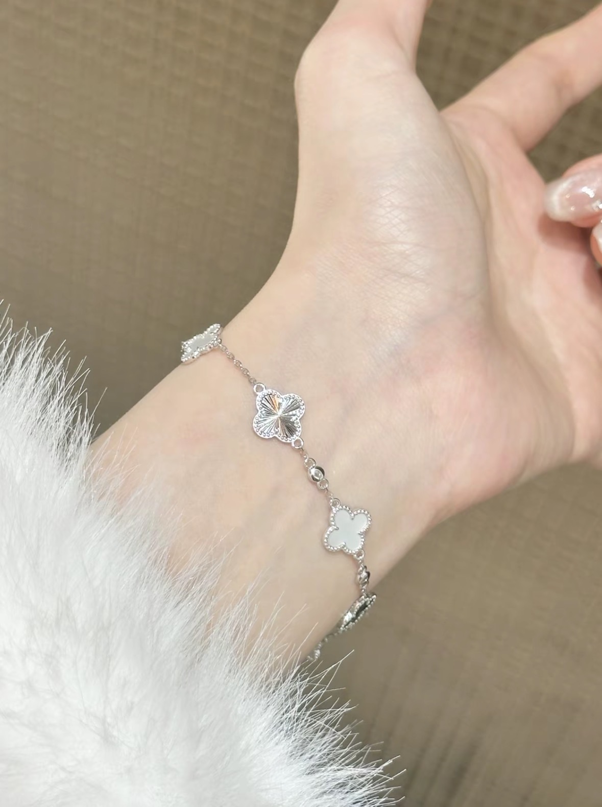 （現貨）Liyi99 Swarovski 施華洛世奇水晶四葉草手鍊