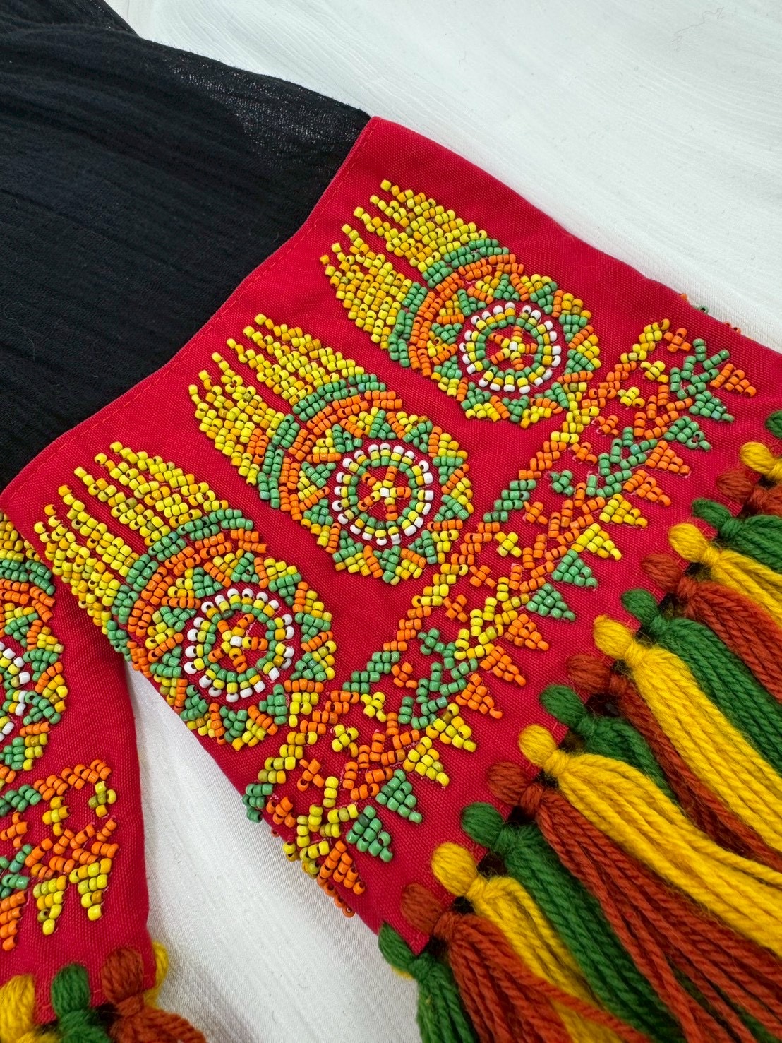 No.33紅棉紗布珠繡頭巾.面寬17全長含流蘇210