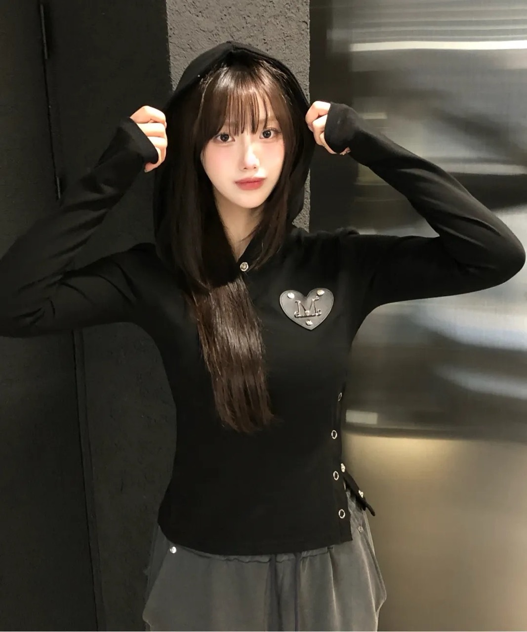 韓國限定🇰🇷 MUCENT VANTA METAL LOGO SNAP BUTTON HOOD T 金屬按扣 連帽衫 連帽衣 長袖 / 預購