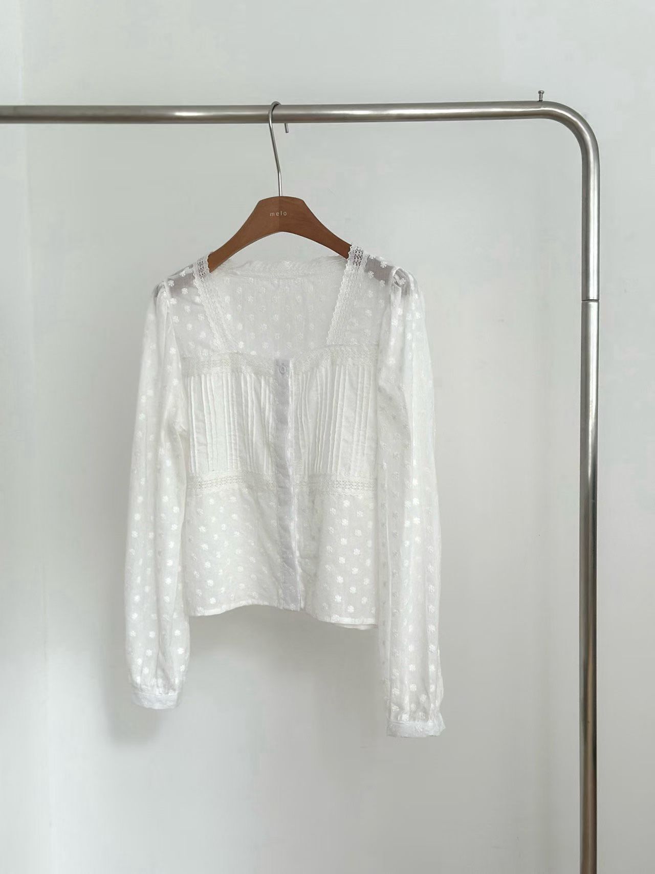 ML6011 透膚點點宮廷上衣