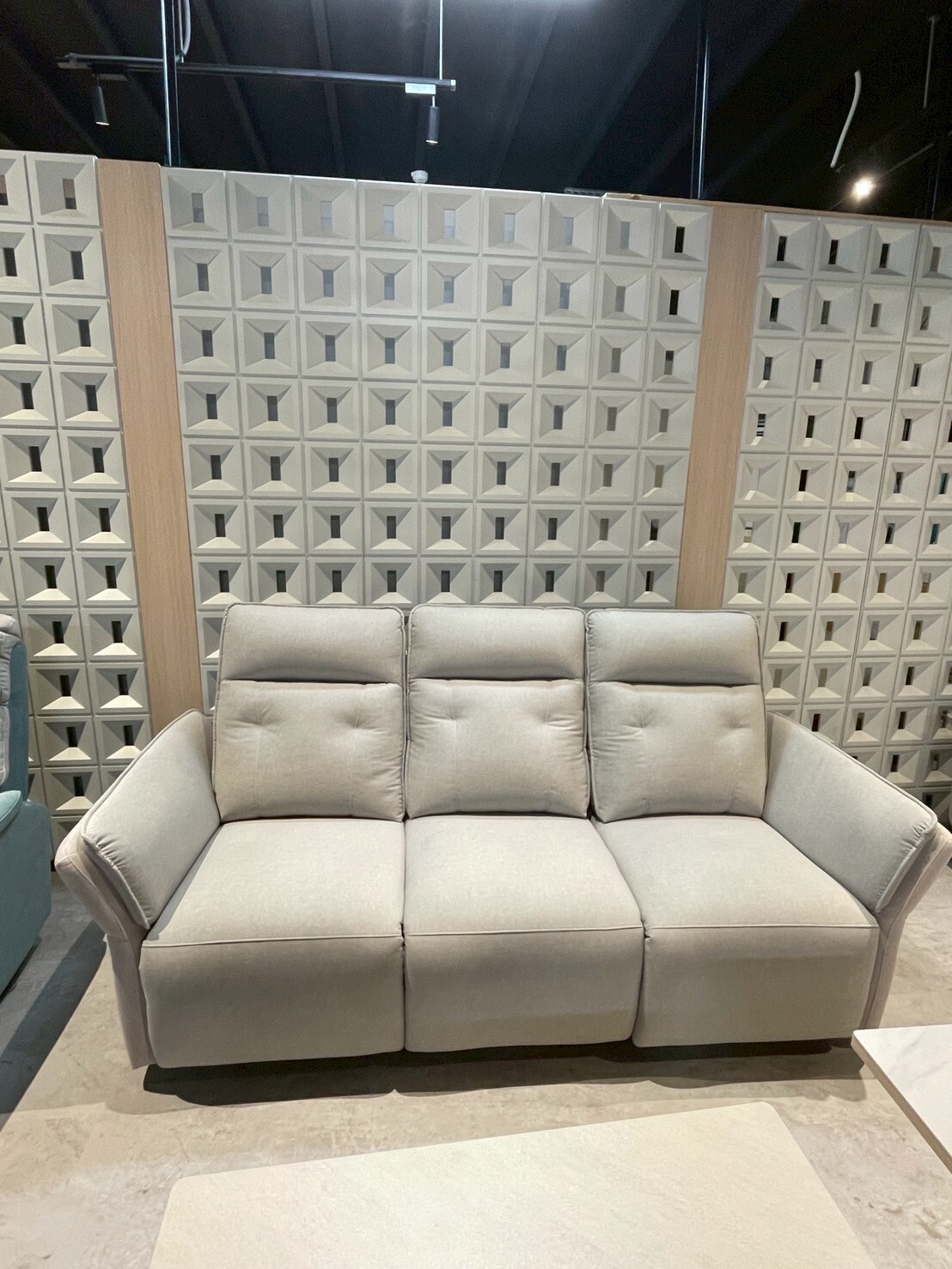 【蒂芬妮】三位三電動沙發