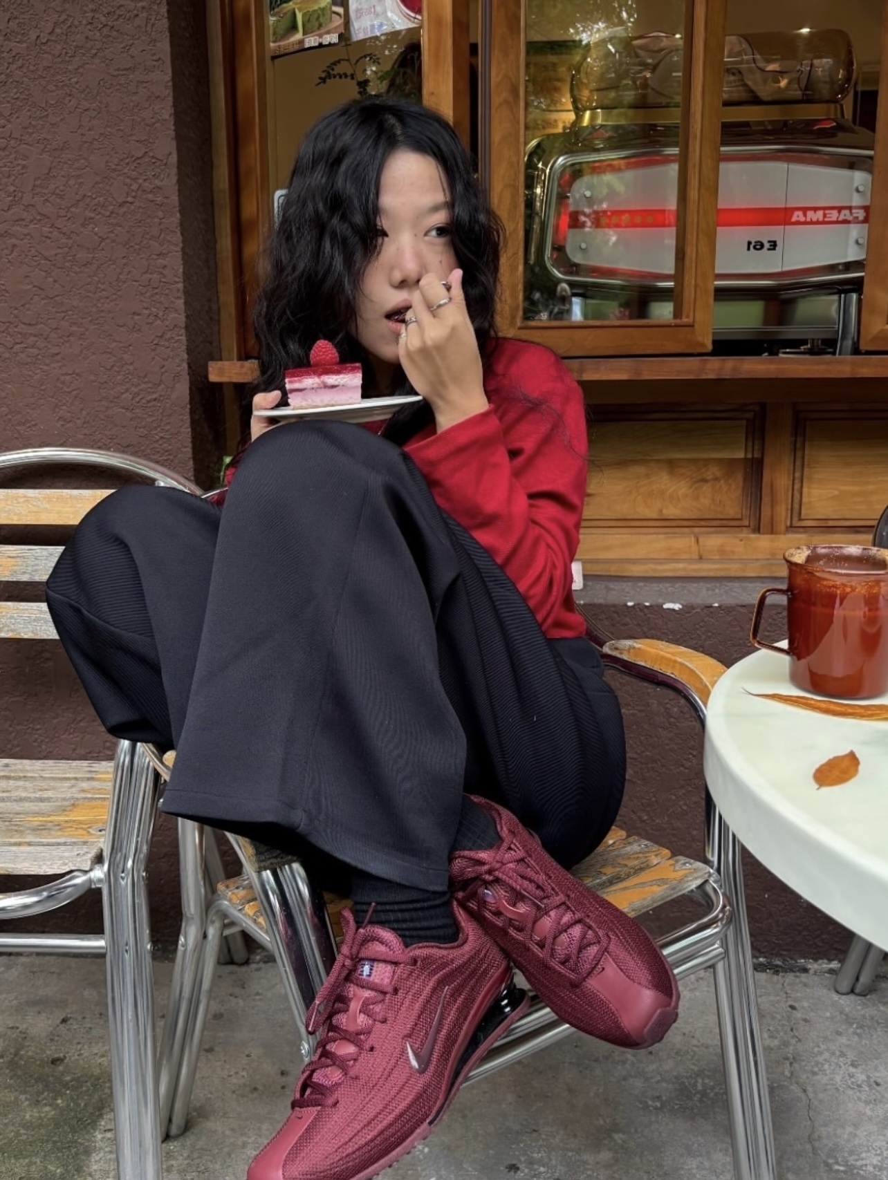 代購-NIKE SHOX Z 酒紅 薄底 彈簧鞋 氣墊 Karina同款 女鞋 HQ7540-600