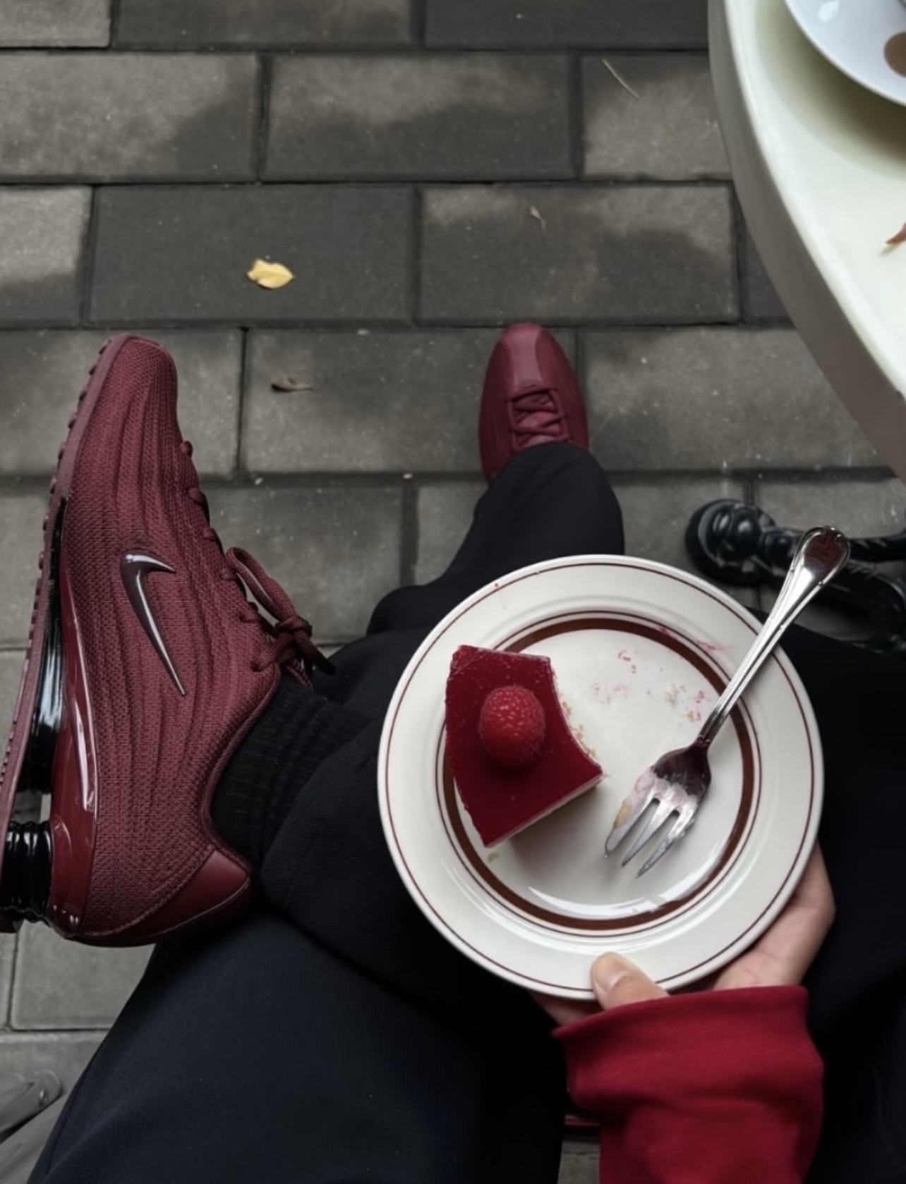 代購-NIKE SHOX Z 酒紅 薄底 彈簧鞋 氣墊 Karina同款 女鞋 HQ7540-600