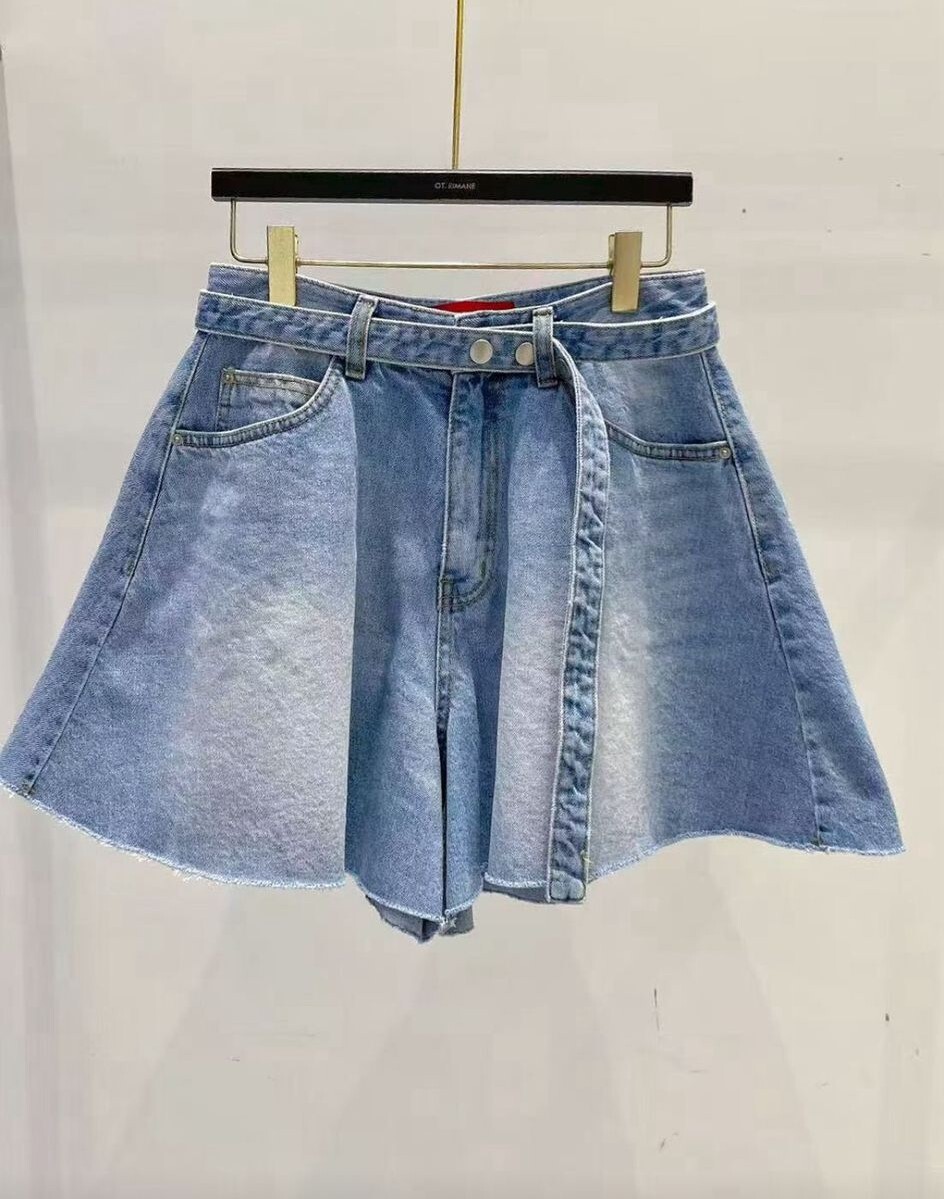 OT02 S:腰 26 Hip 52 長15 M:腰 27 Hip 53 長15.5 L:腰28hip54 長16$399[一口價]