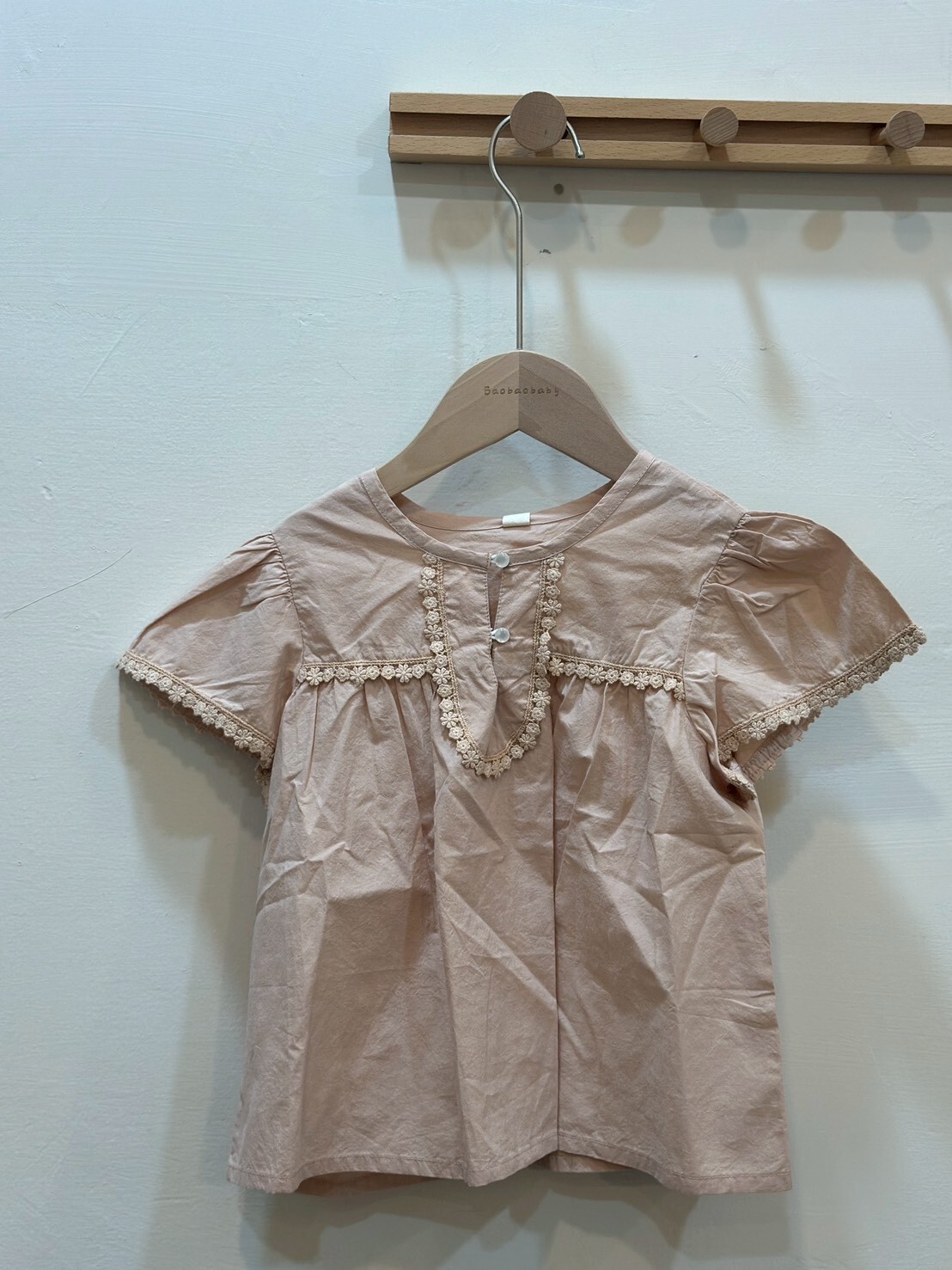 溫柔蕾絲飛袖上衣