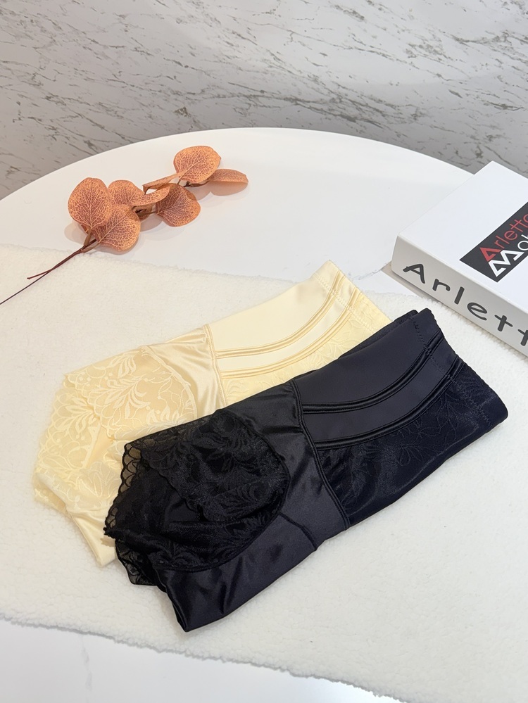 『2入組』細蕾絲古典收腹內褲