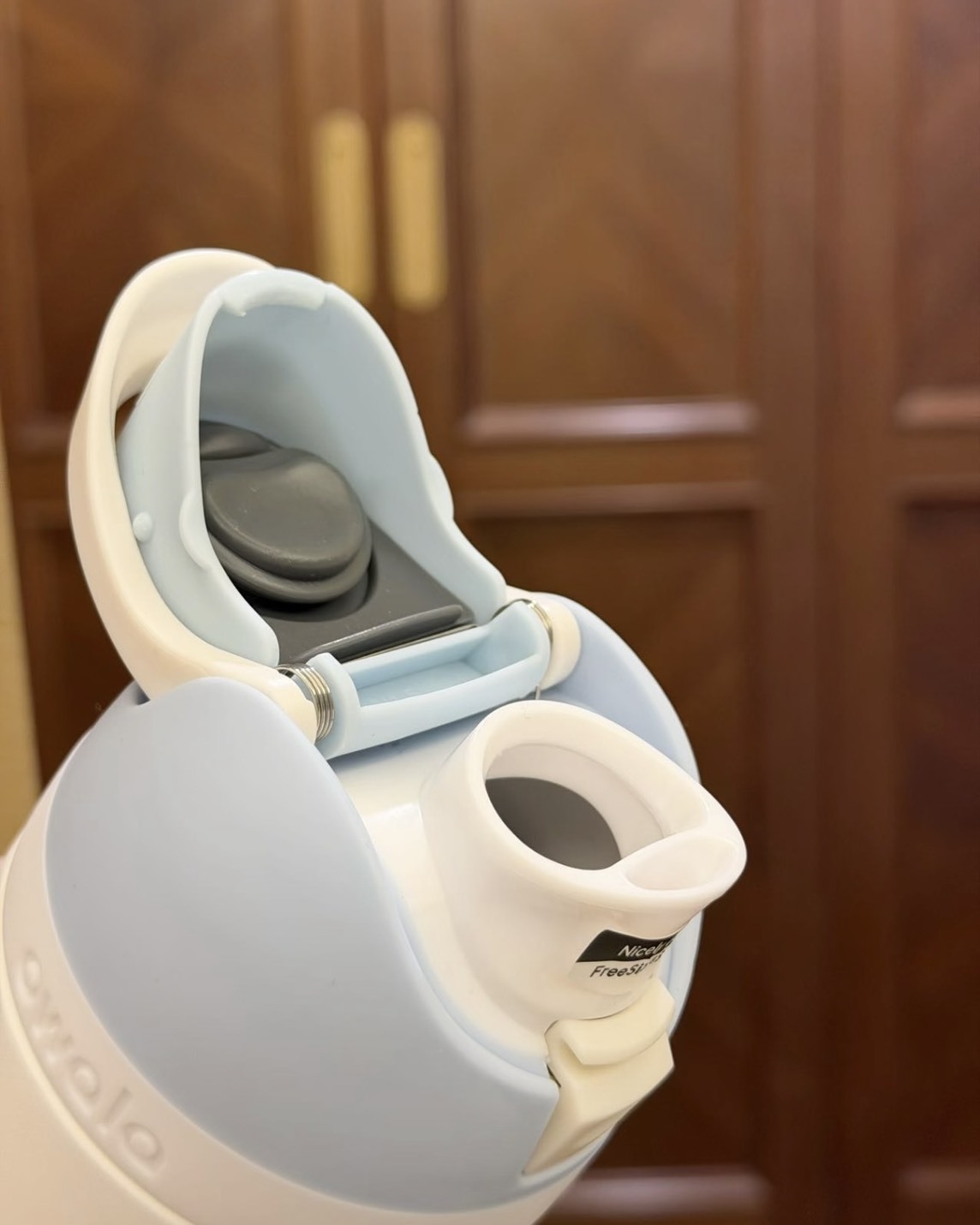 <現貨>Starbucks x Owala 夏日 冷飲 水壺 710ml 白