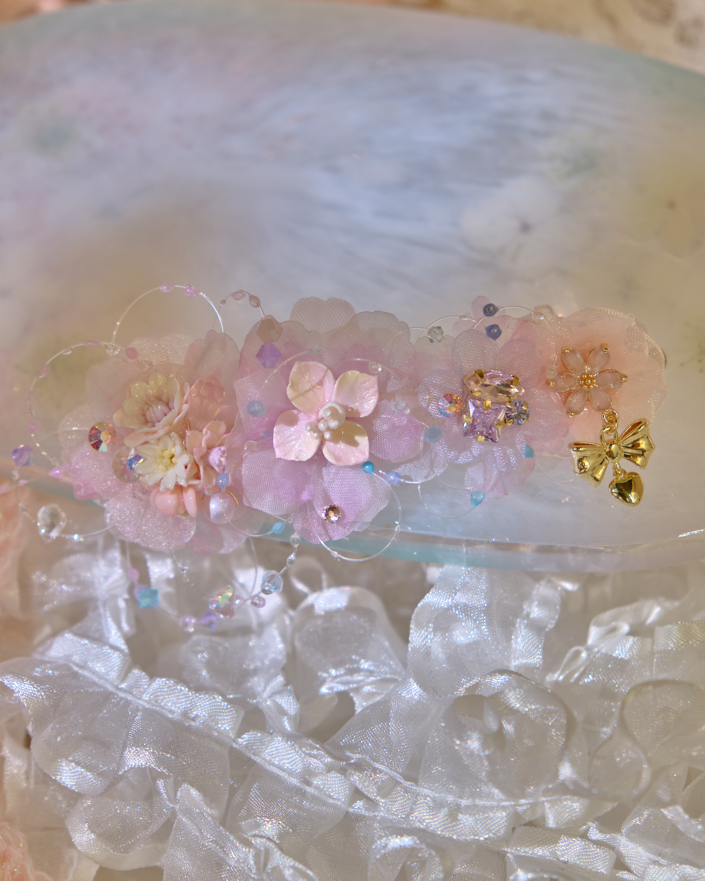 13437 Resin Eternal Bloom Tassel Clip