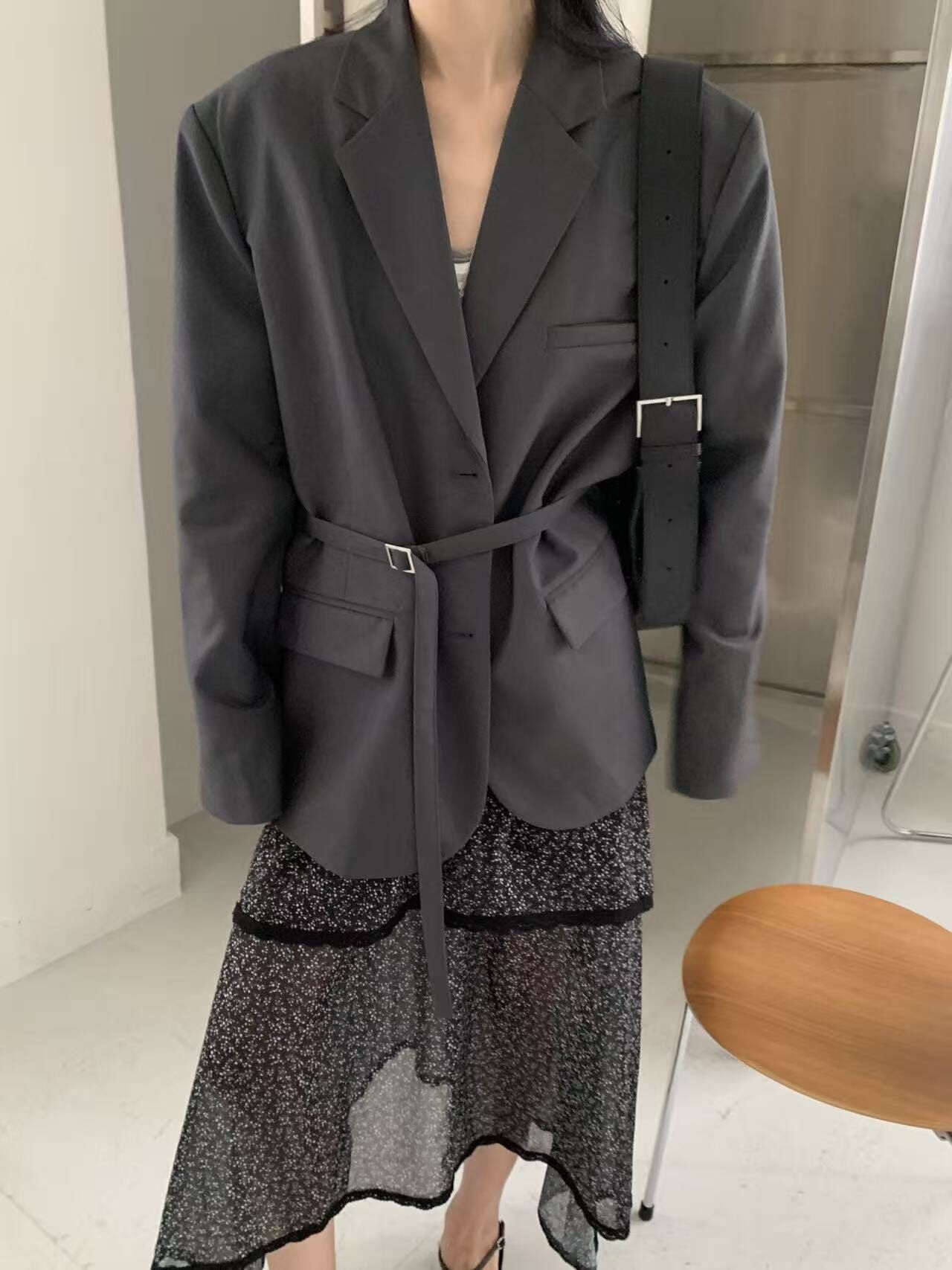 LR6005 蕾絲邊不規則碎花薄長裙