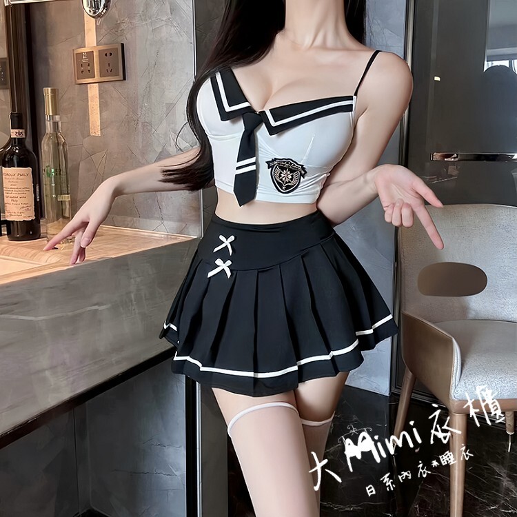 微甜氣泡學生服