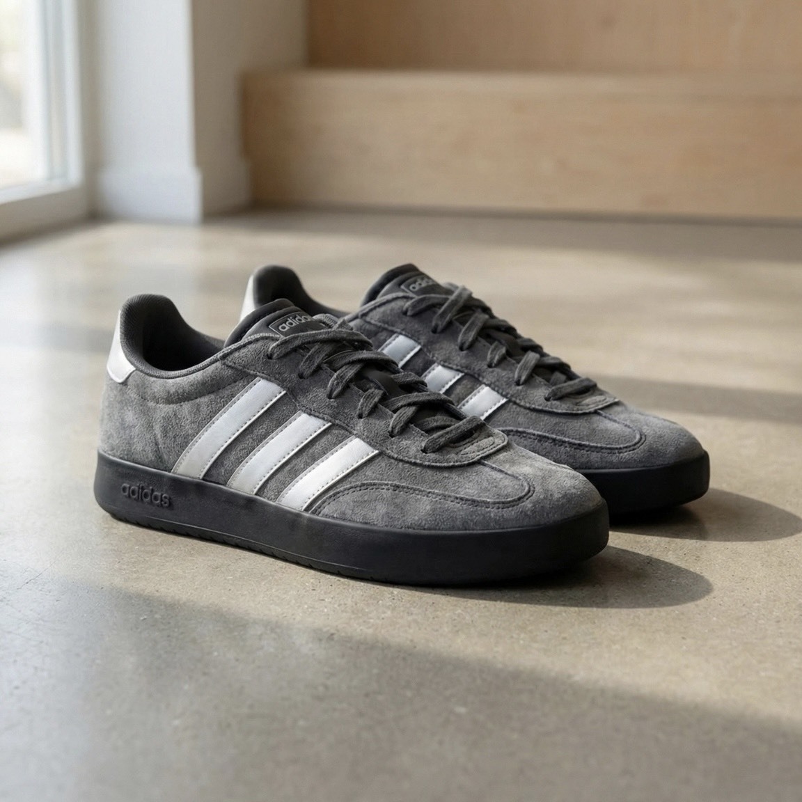 【預購】Adidas Barreda 灰銀復古休閒跑鞋｜麂皮 復古運動鞋 男女同款｜KH6999