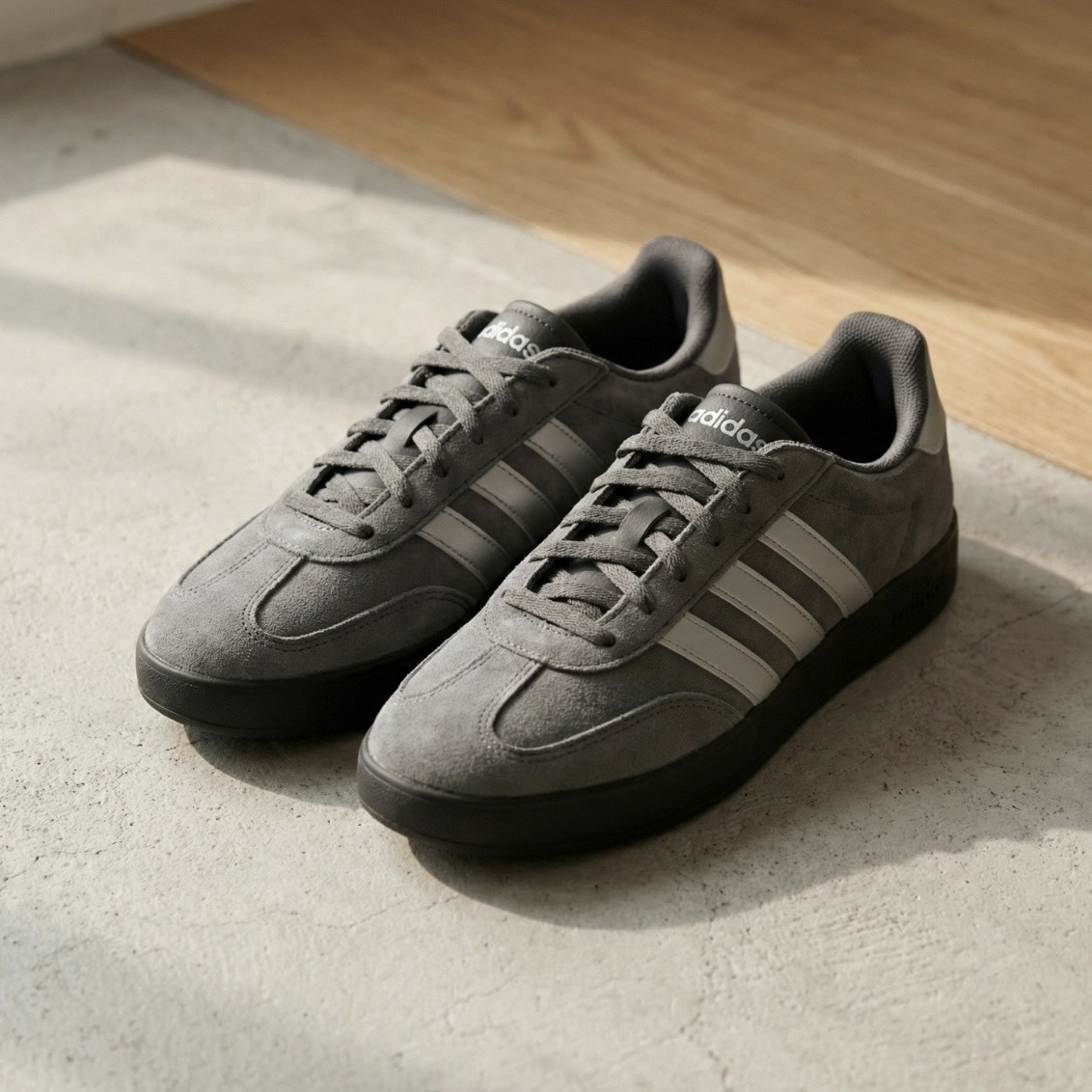 【預購】Adidas Barreda 灰銀復古休閒跑鞋｜麂皮 復古運動鞋 男女同款｜KH6999