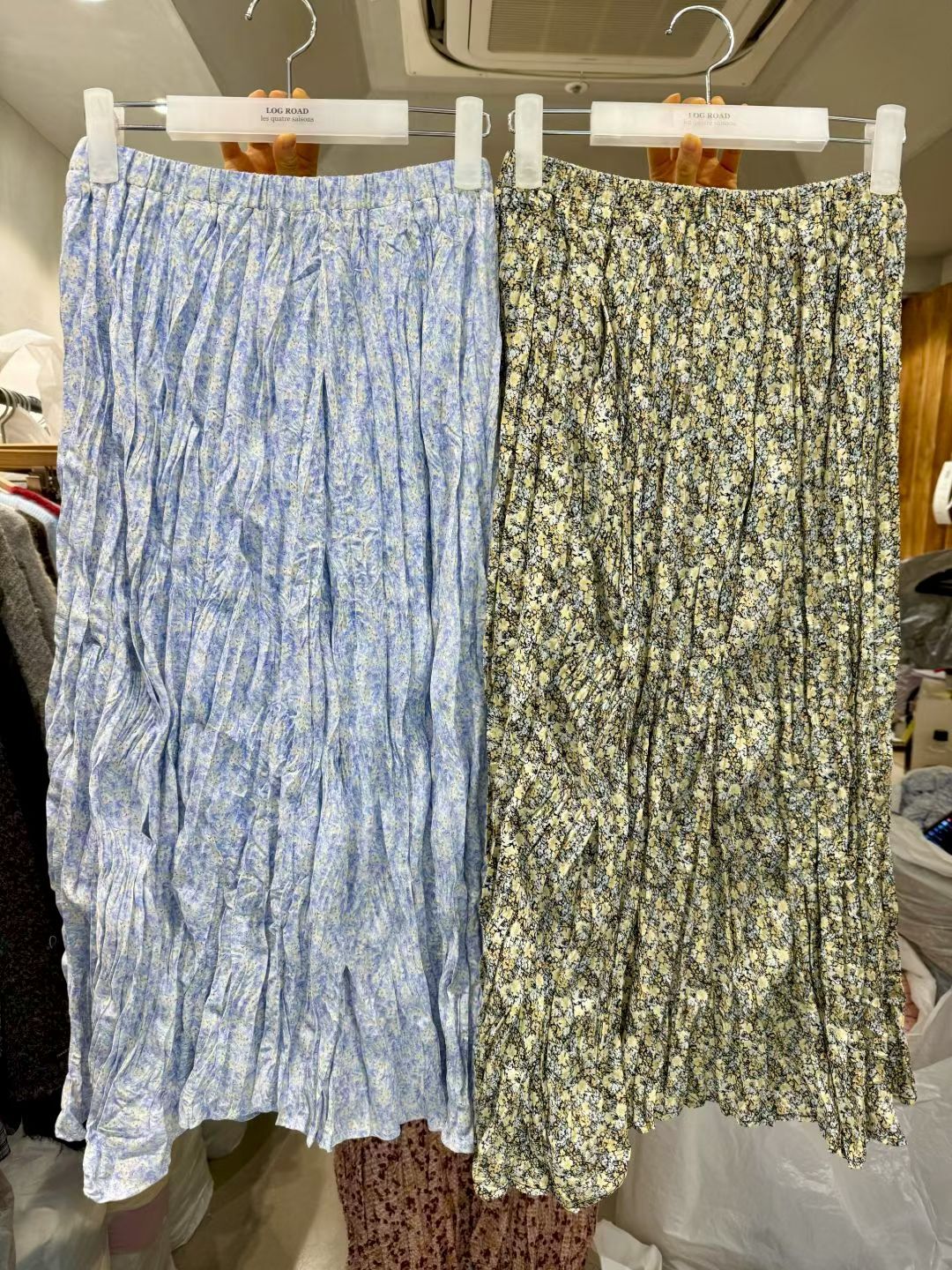 LR6039 繽紛碎花褶皺長裙