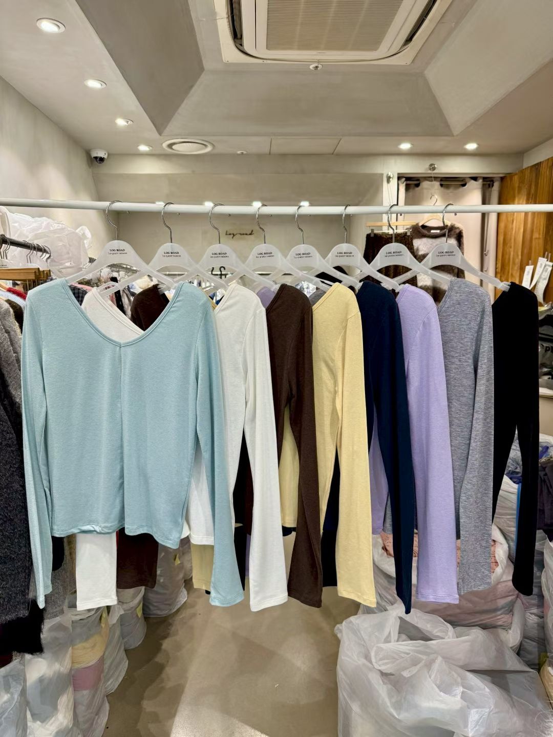 LR6044 大U領坑紋長袖上衣