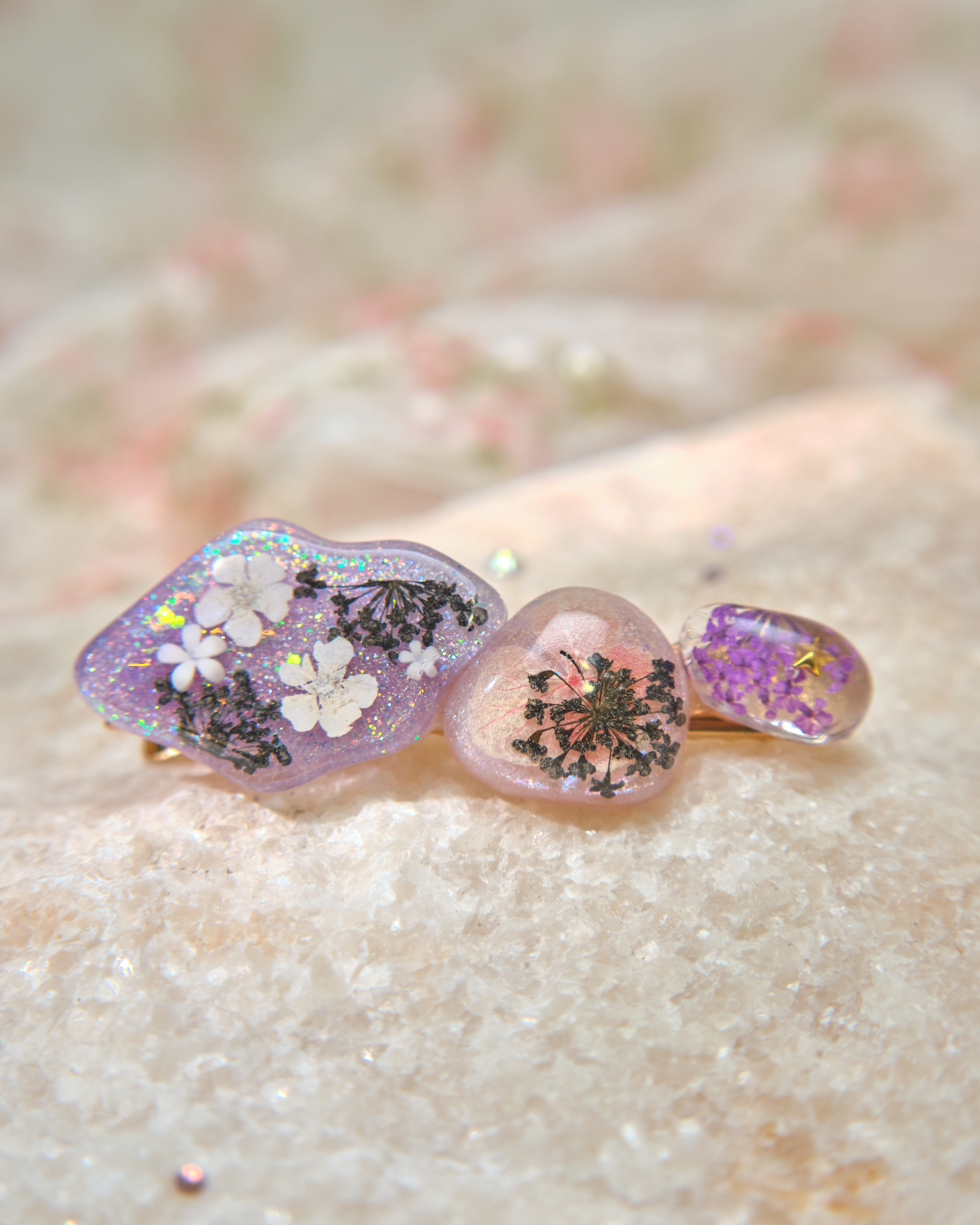 13397 Glittery Eternal Petal Epoxy Resin Hair Clip