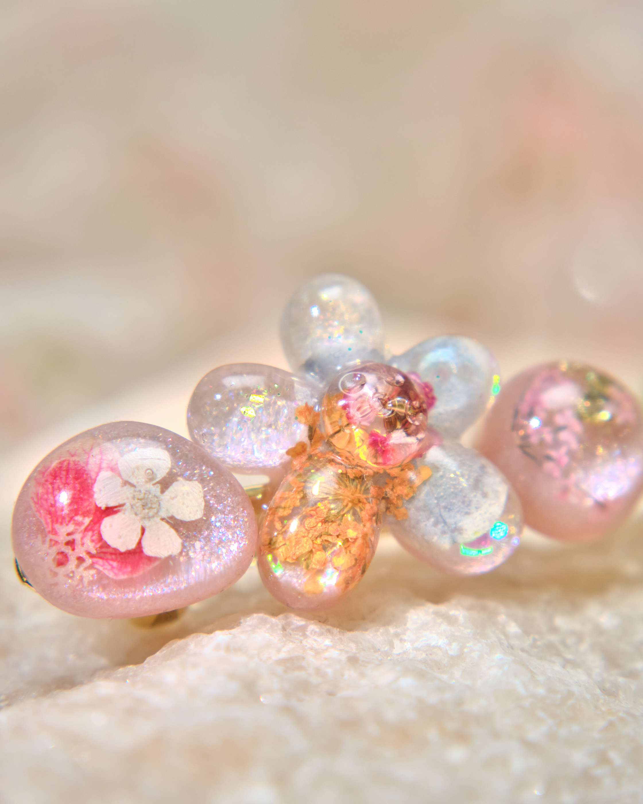 13396 Glittery Eternal Petal Epoxy Resin Hair Clip