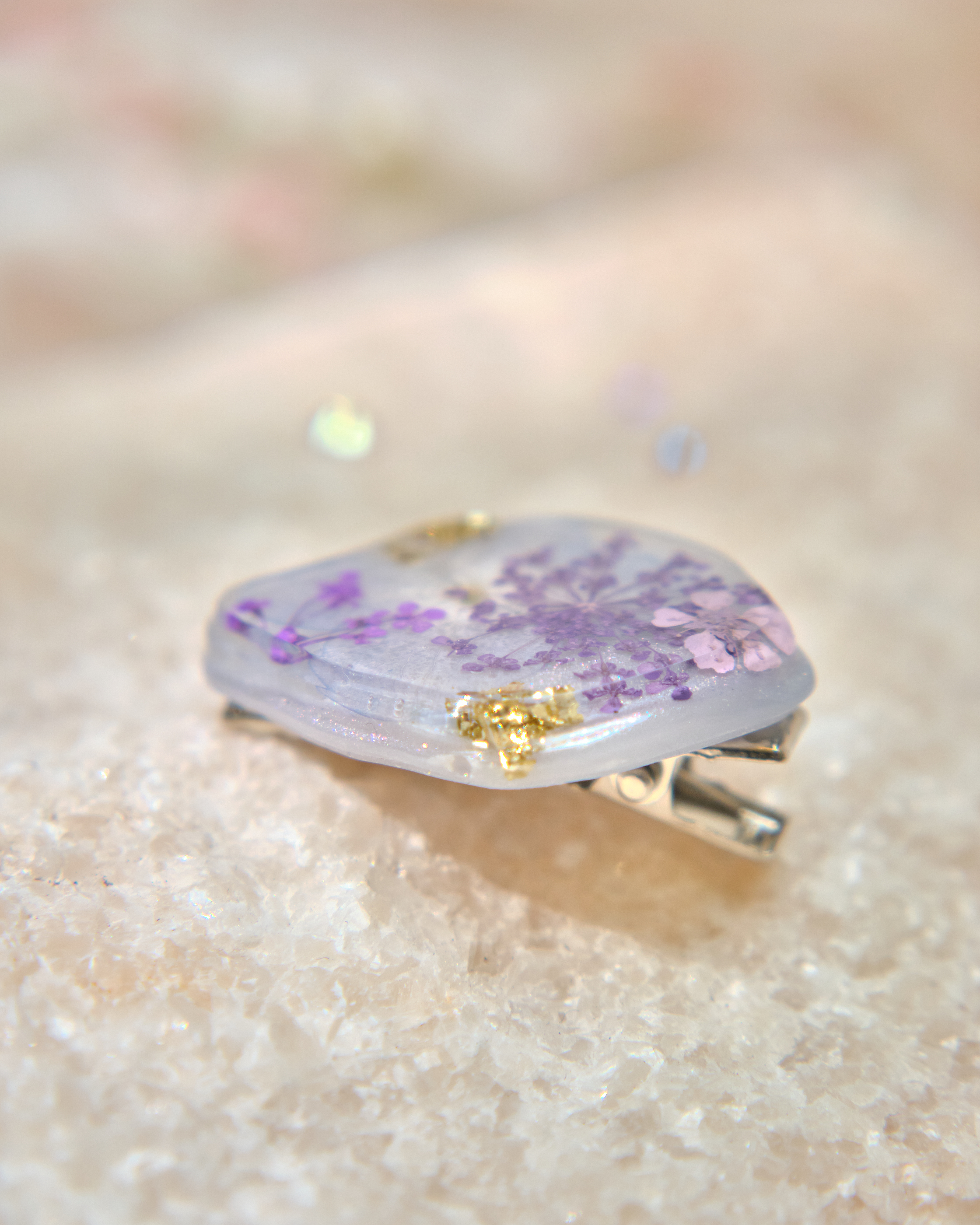 13392 Glittery Eternal Petal Epoxy Resin Hair Clip