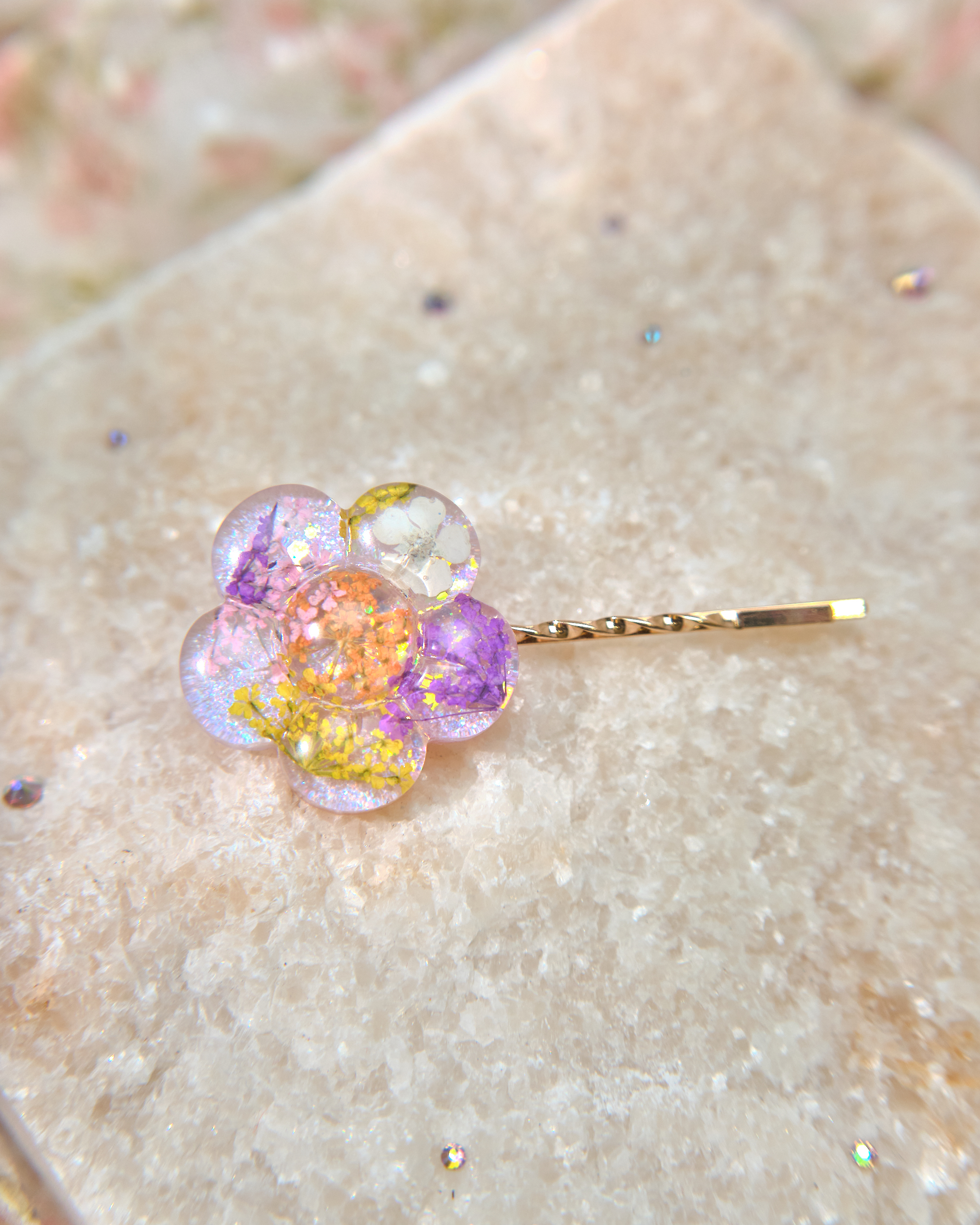 13391 Glittery Eternal Petal Epoxy Resin Hair Clip