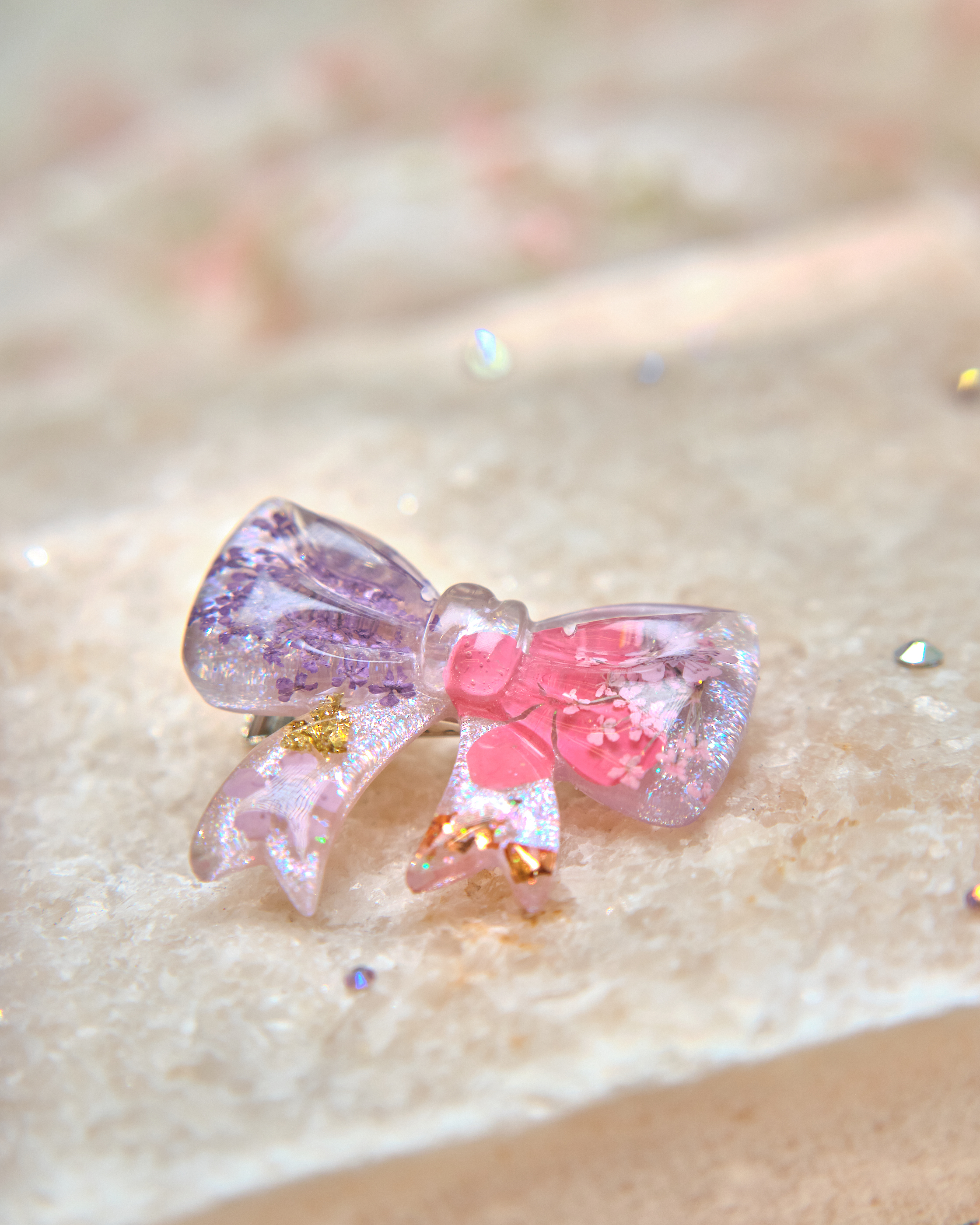 13390 Glittery Eternal Petal Epoxy Resin Hair Clip