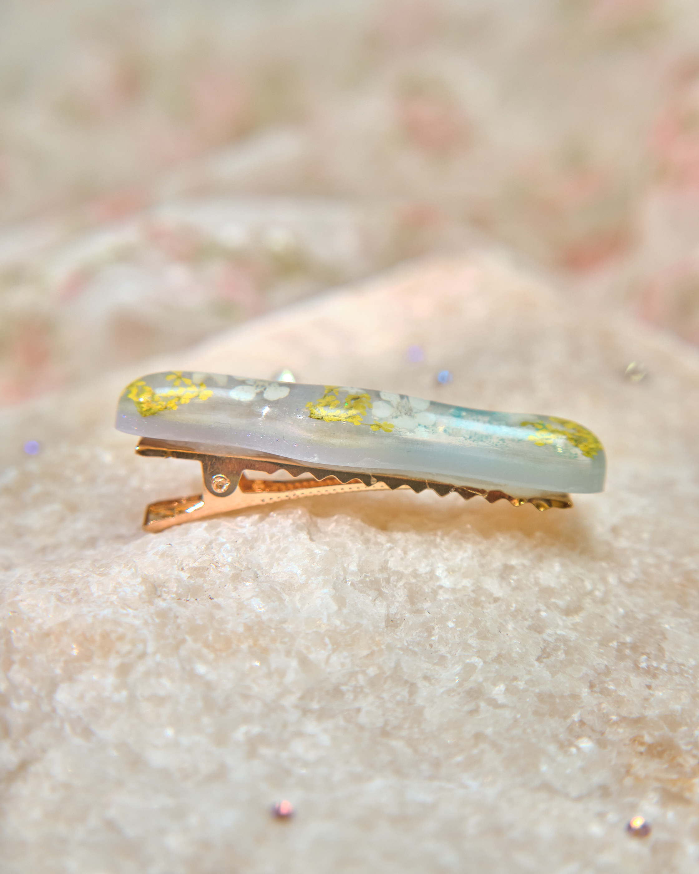 13389 Glittery Eternal Petal Epoxy Resin Hair Clip