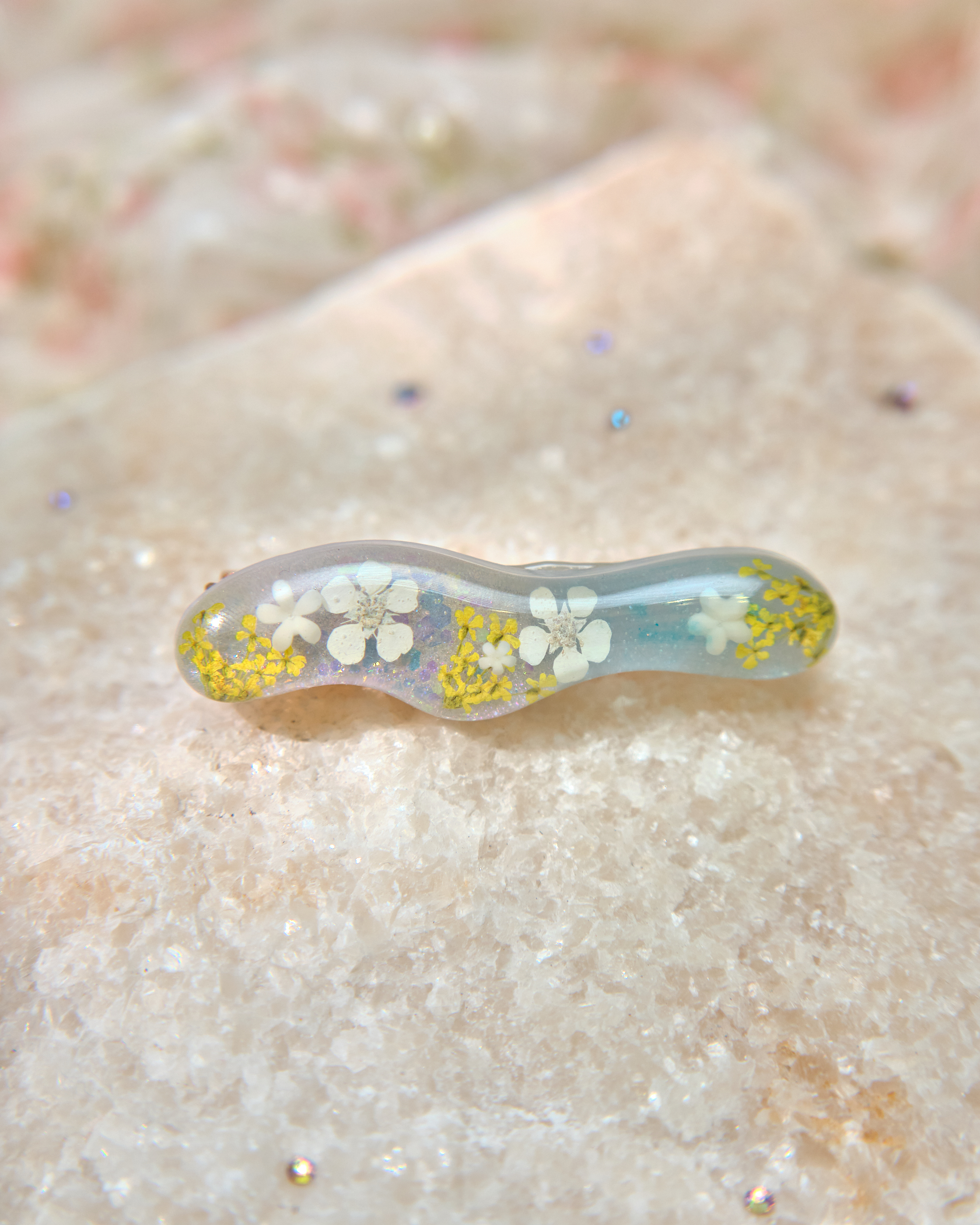 13389 Glittery Eternal Petal Epoxy Resin Hair Clip