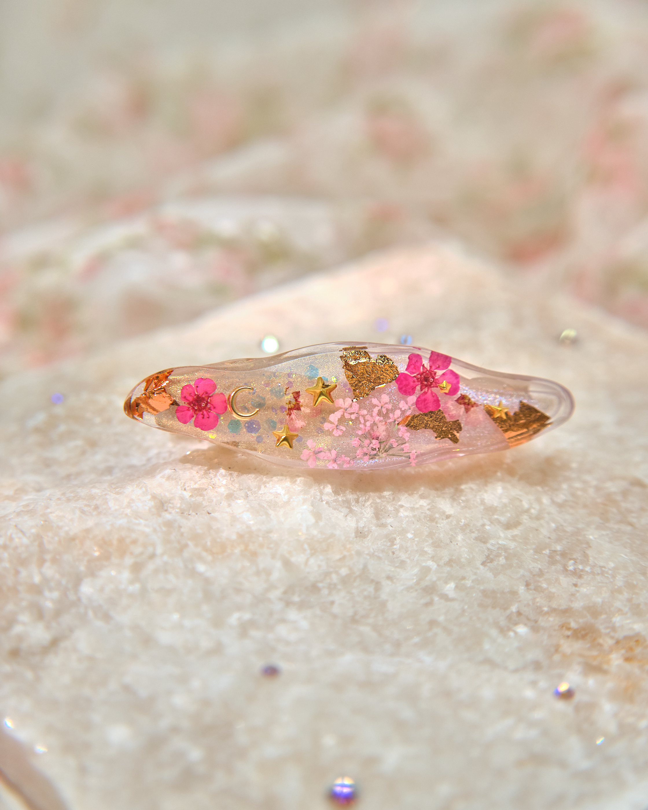 13387 Glittery Eternal Petal Epoxy Resin Hair Clip