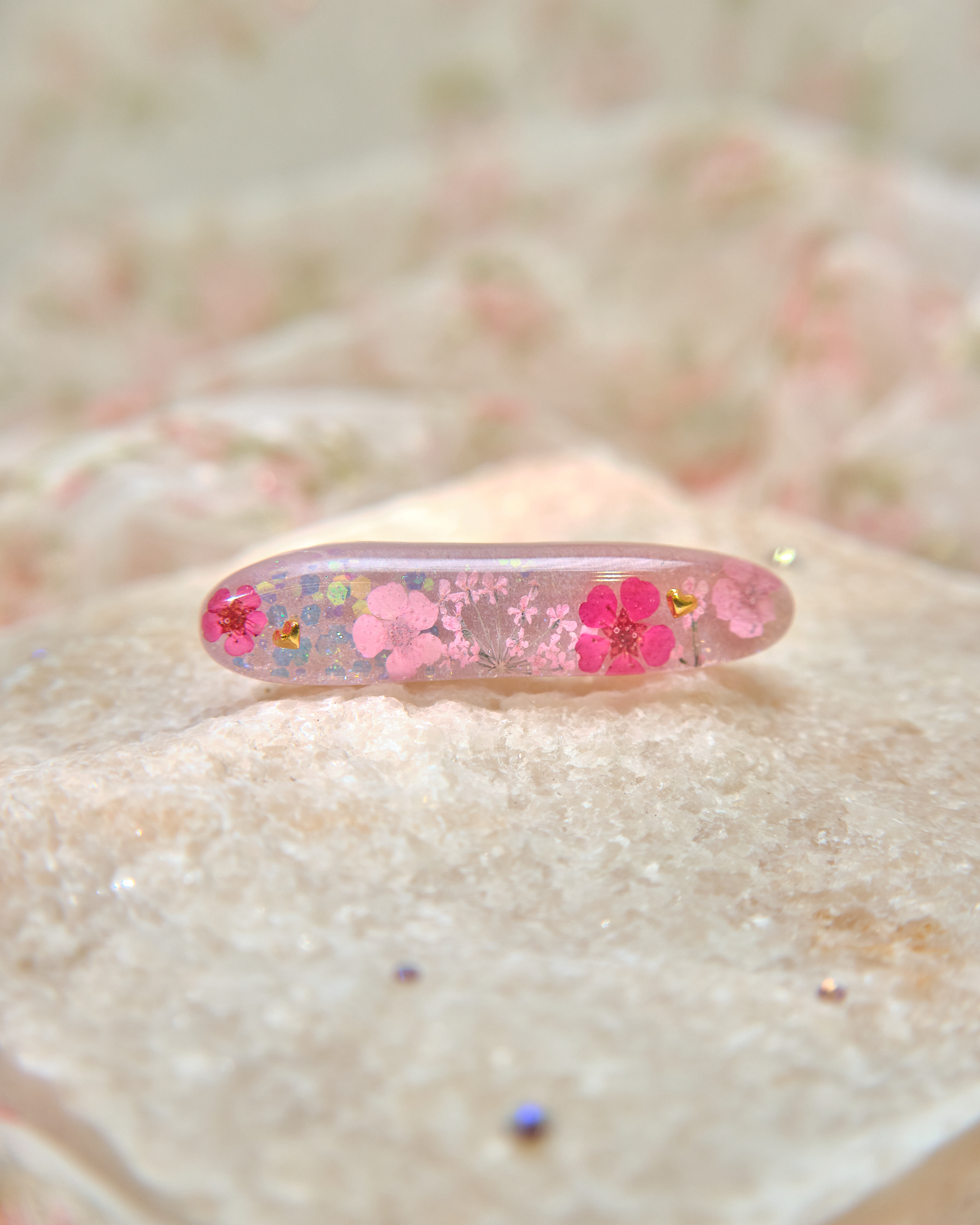 13386 Glittery Eternal Petal Epoxy Resin Hair Clip
