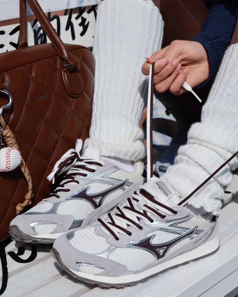 【代購】Mizuno LG 60S 2K 美拉德復古薄底跑鞋｜米白棕拼接復古運動鞋 男女同款