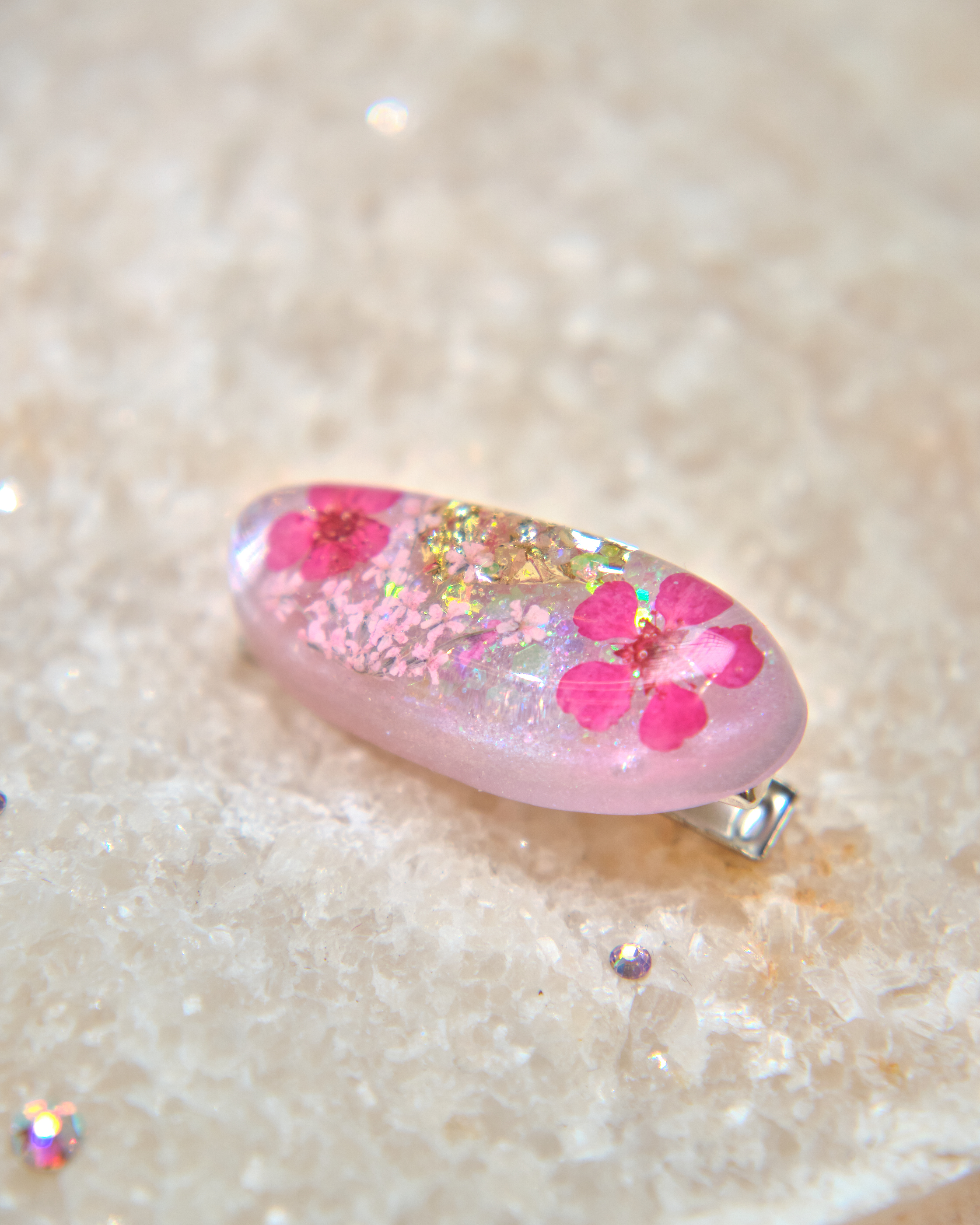 13376 Glittery Eternal Petal Epoxy Resin Hair Clip