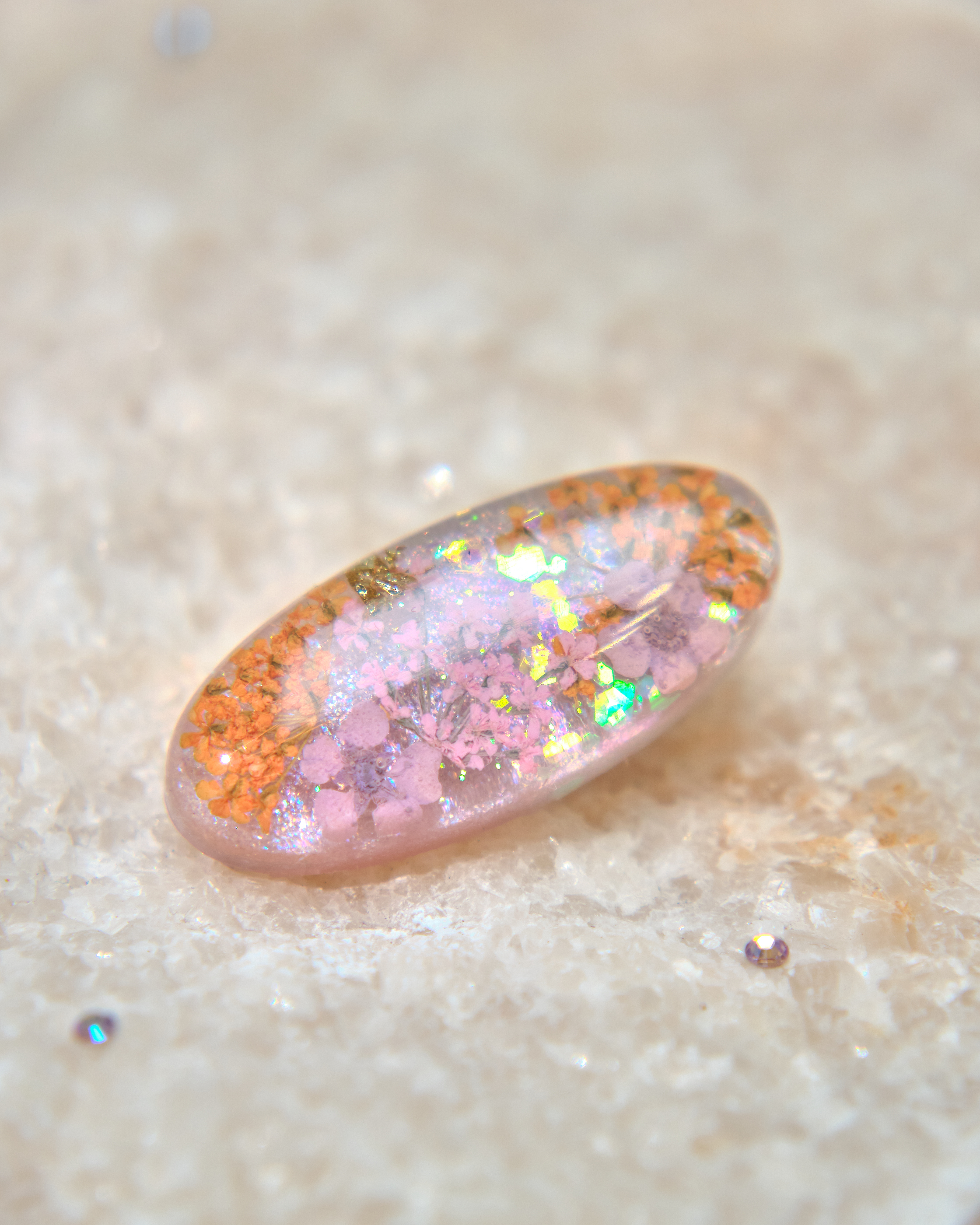 13375 Glittery Eternal Petal Epoxy Resin Hair Clip