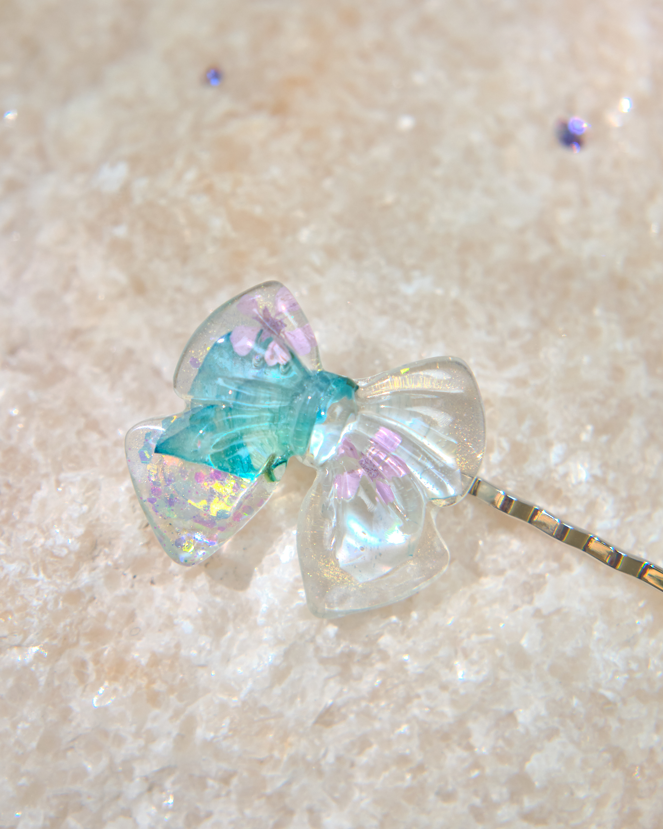 13368 Glittery Eternal Petal Epoxy Resin Hair Clip