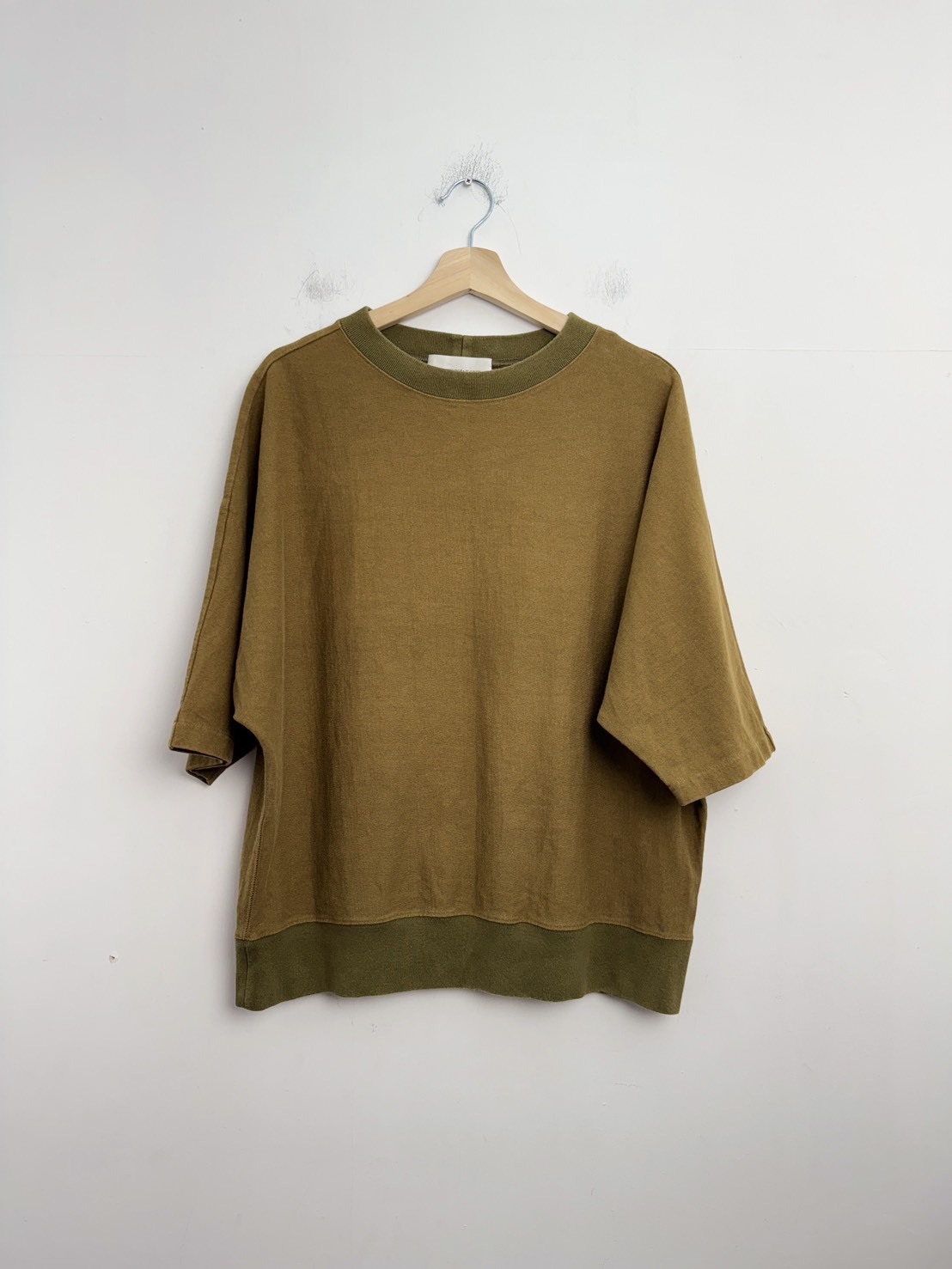 FRANKLIN TAILORED BAT WING SLEEVE TEE SIZE 46